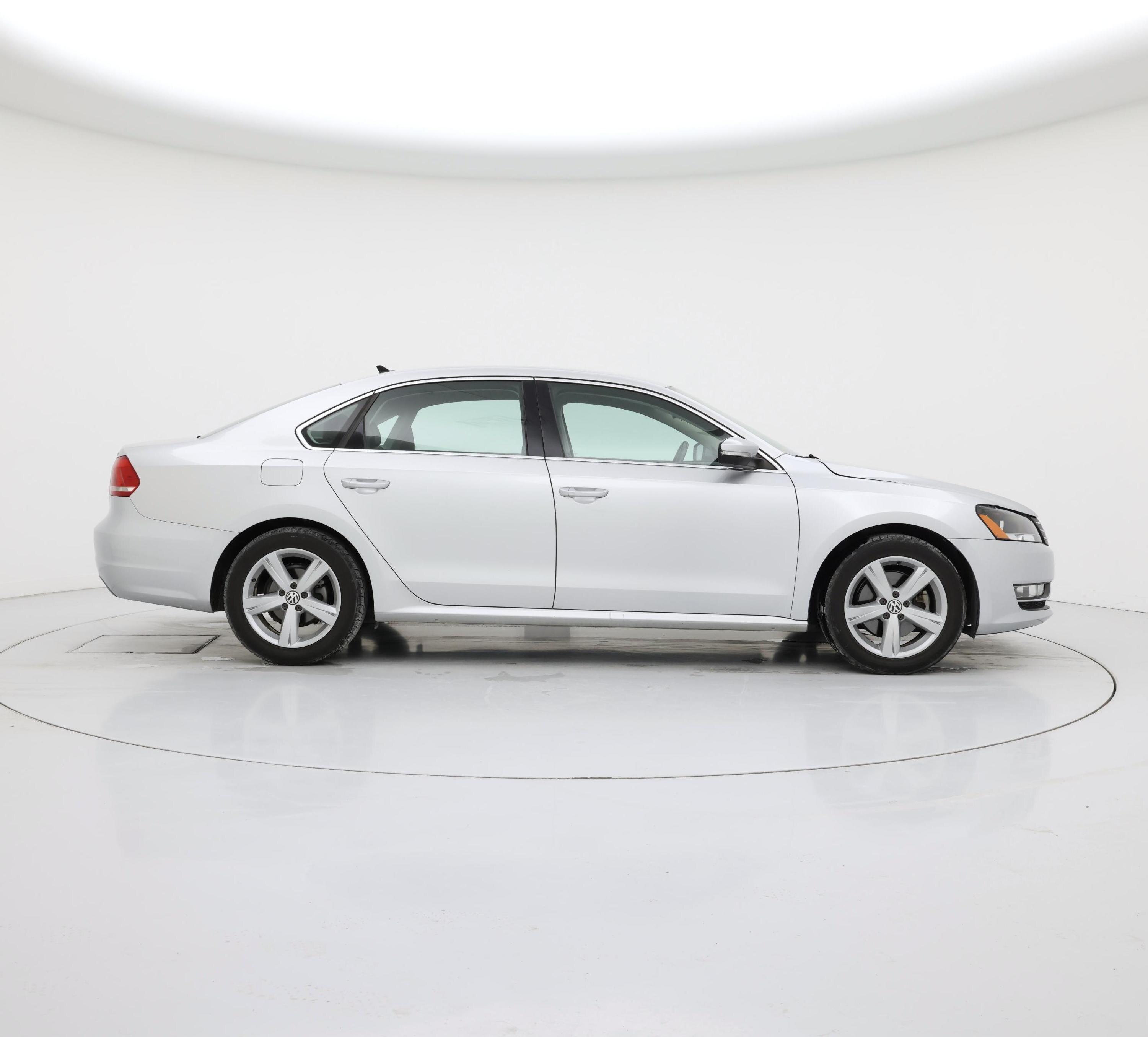 Thumbnail: 2015 Volkswagen Passat - 7