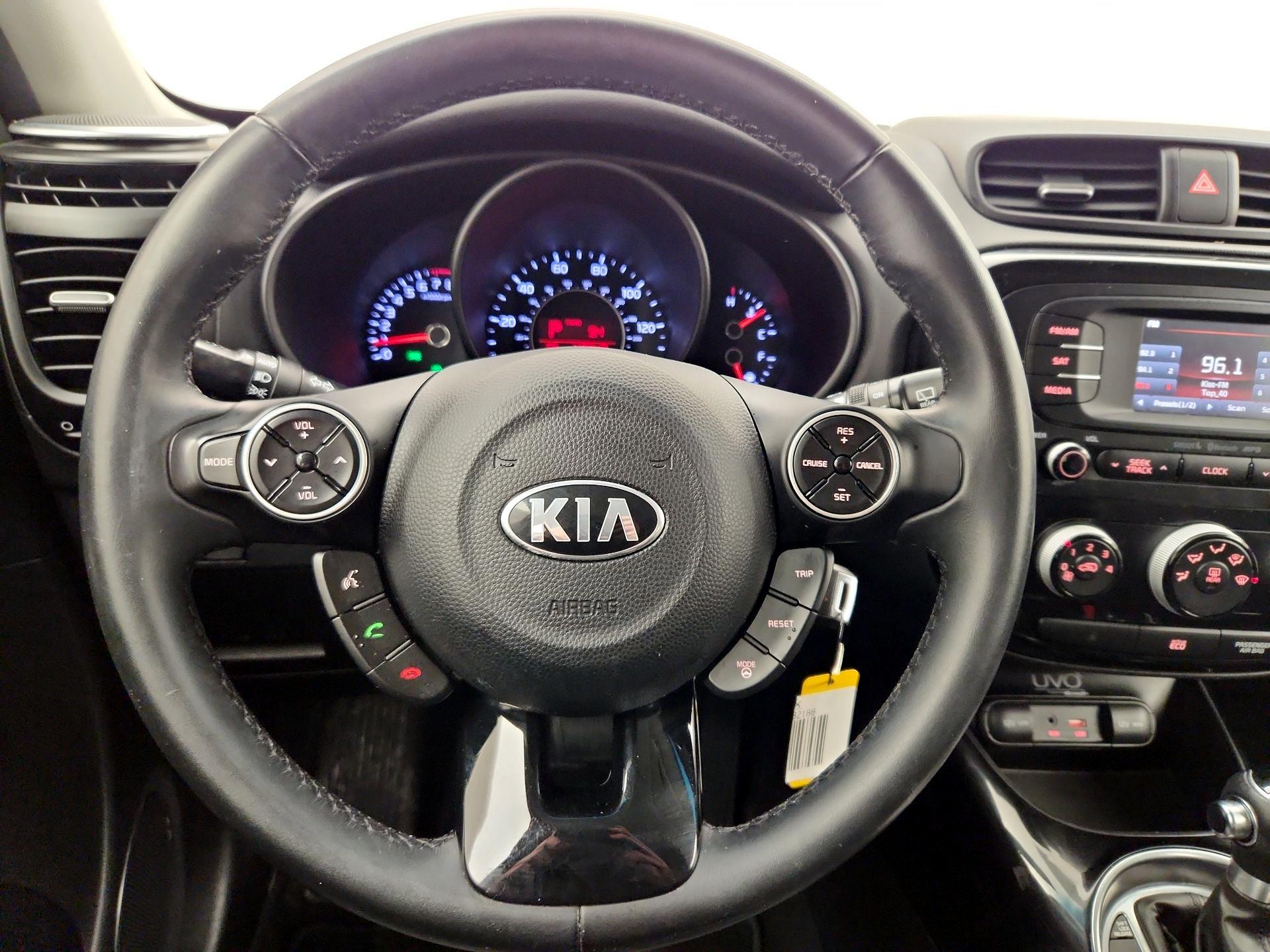 Thumbnail: 2016 Kia Soul - 10