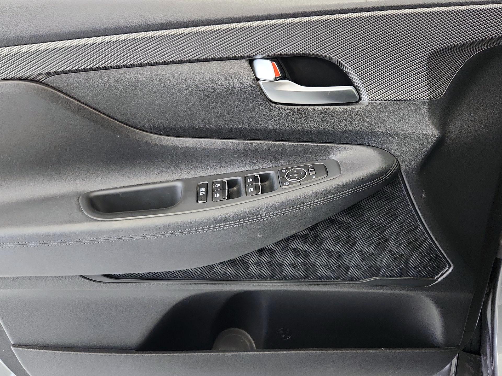 Thumbnail: 2019 Hyundai Santa Fe - 12