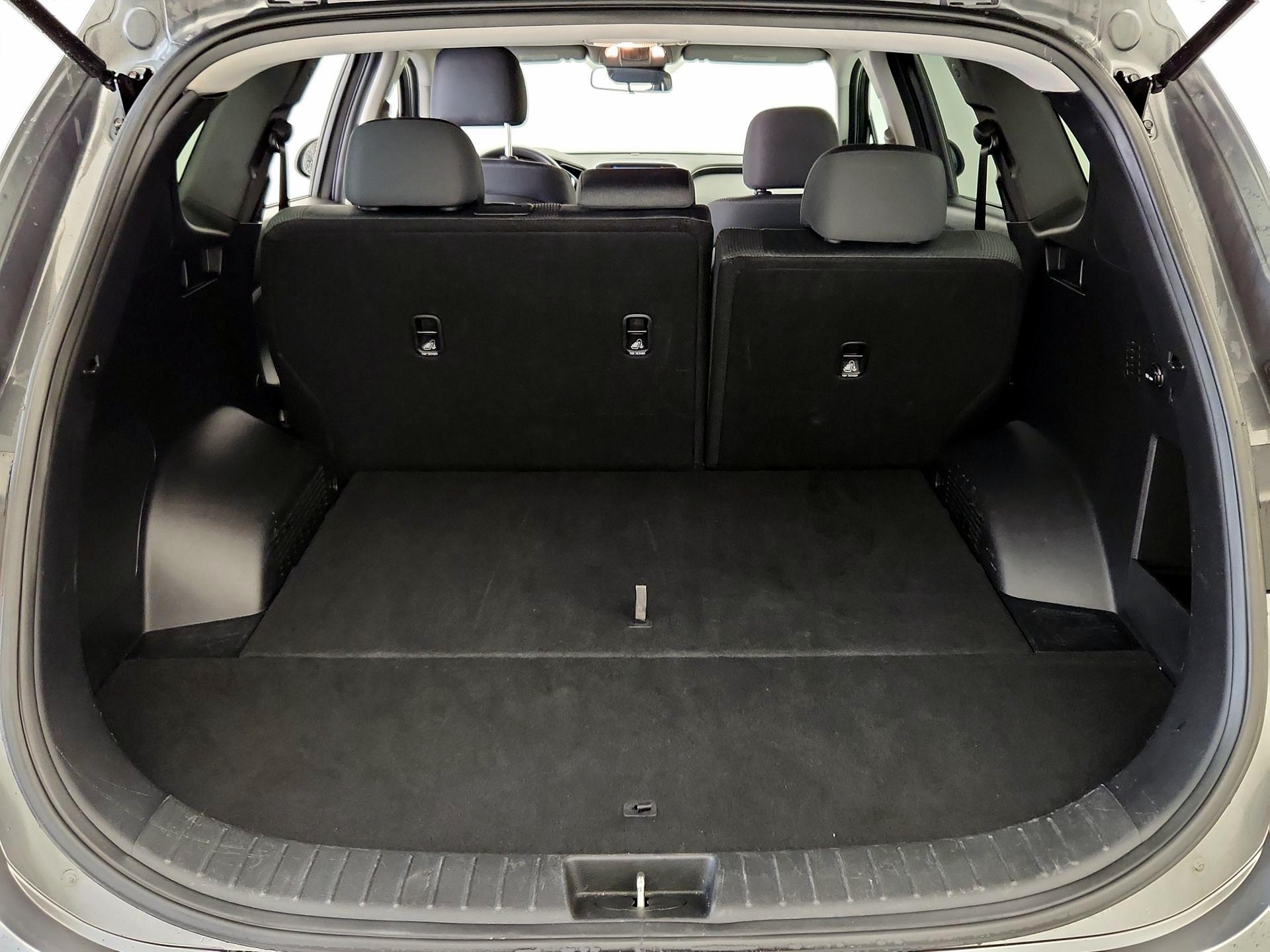 Thumbnail: 2019 Hyundai Santa Fe - 20