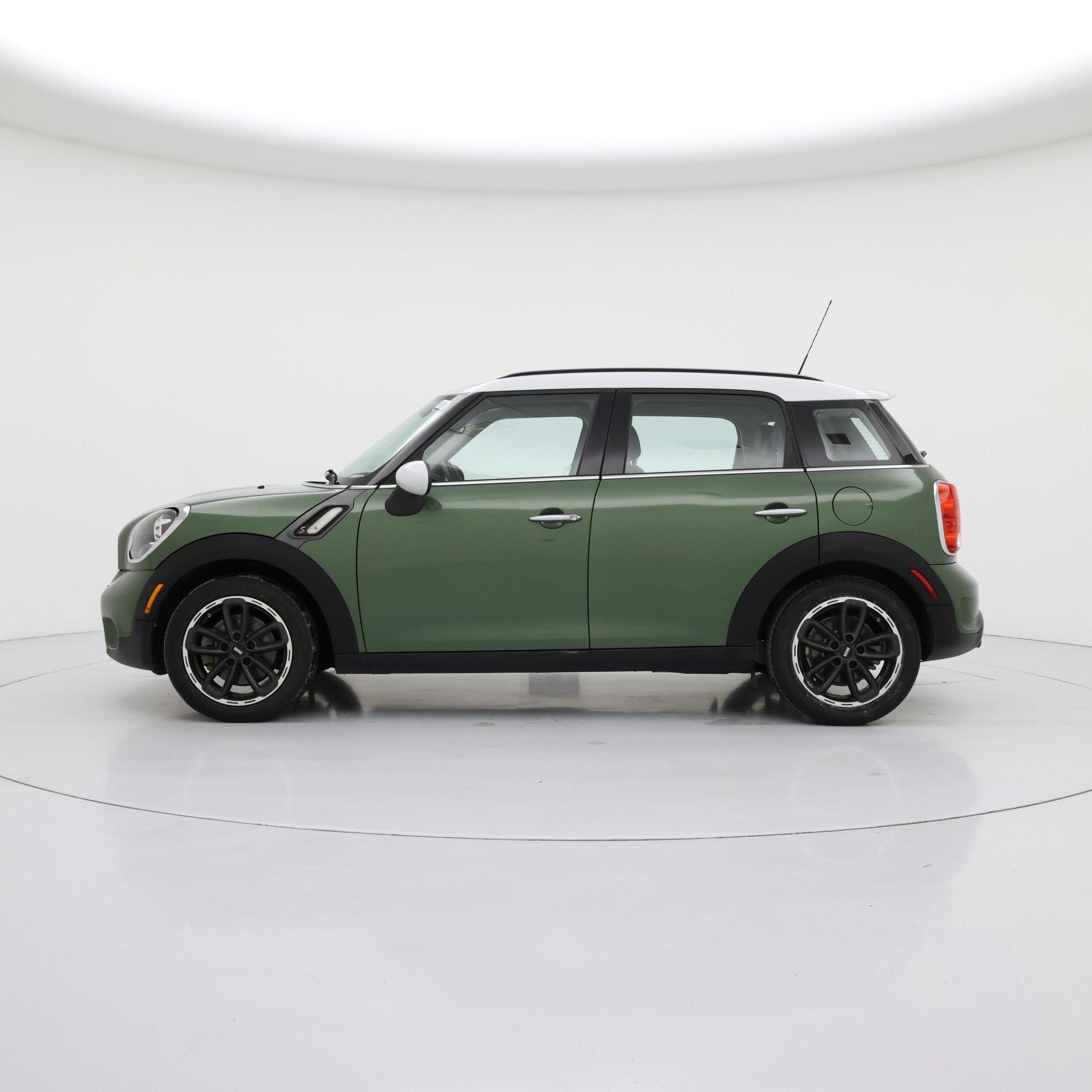 Thumbnail: 2016 MINI Cooper Countryman - 3