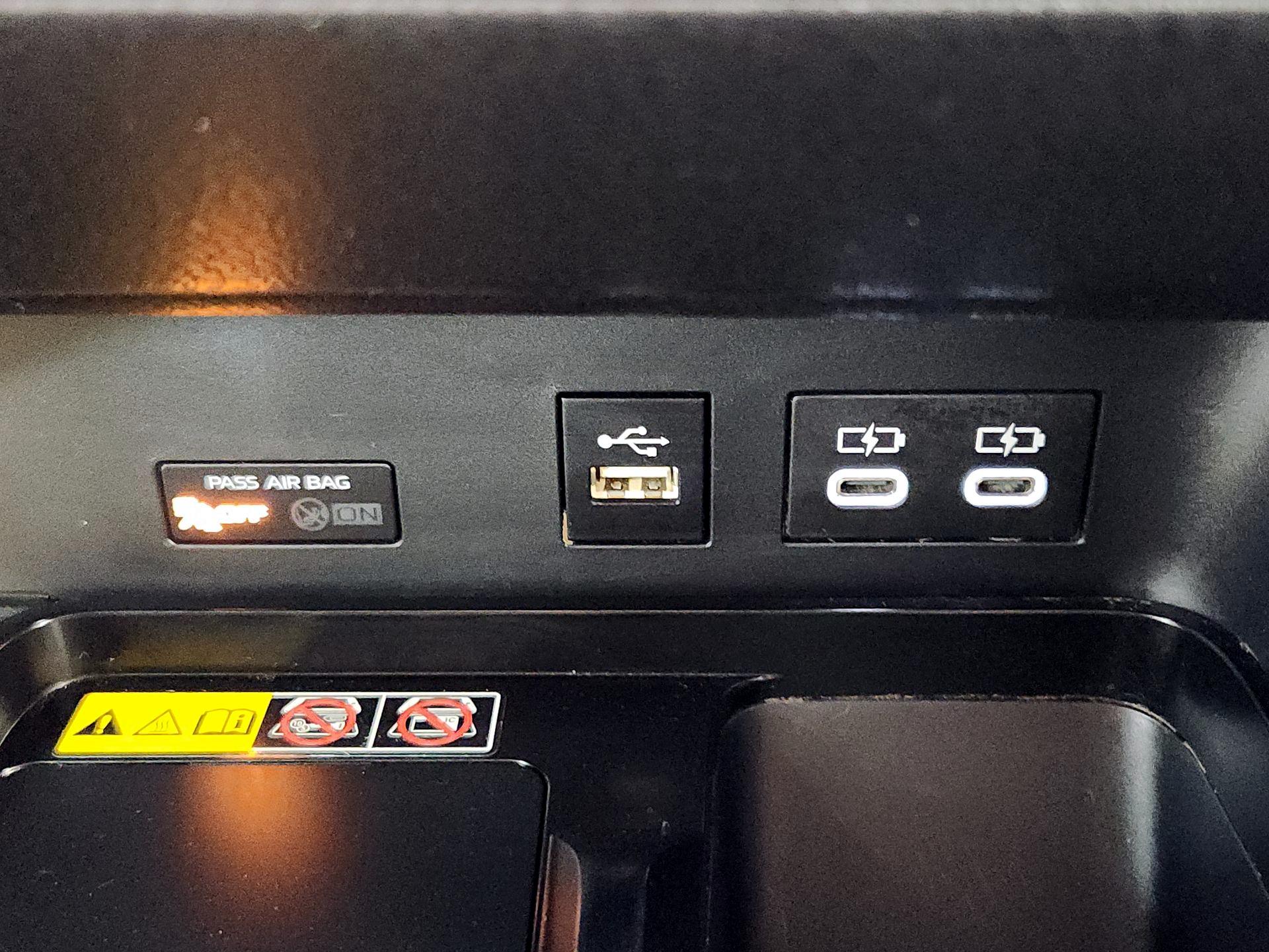 Thumbnail: 2025 Toyota Camry - 18