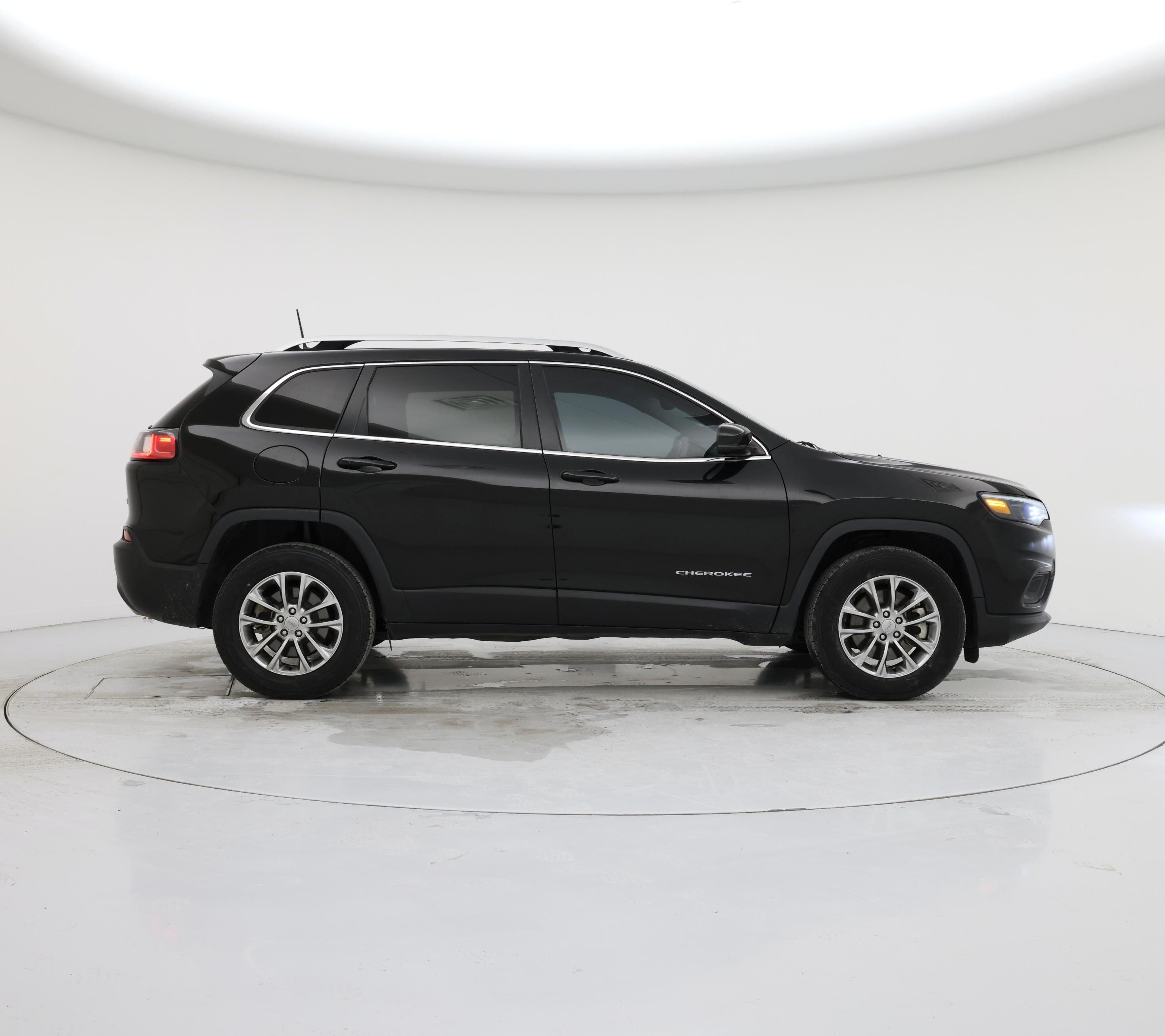 Thumbnail: 2021 Jeep Cherokee - 7