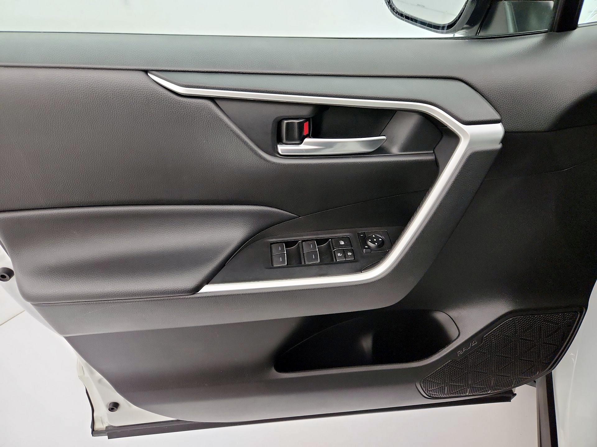 Thumbnail: 2023 Toyota RAV4 - 12