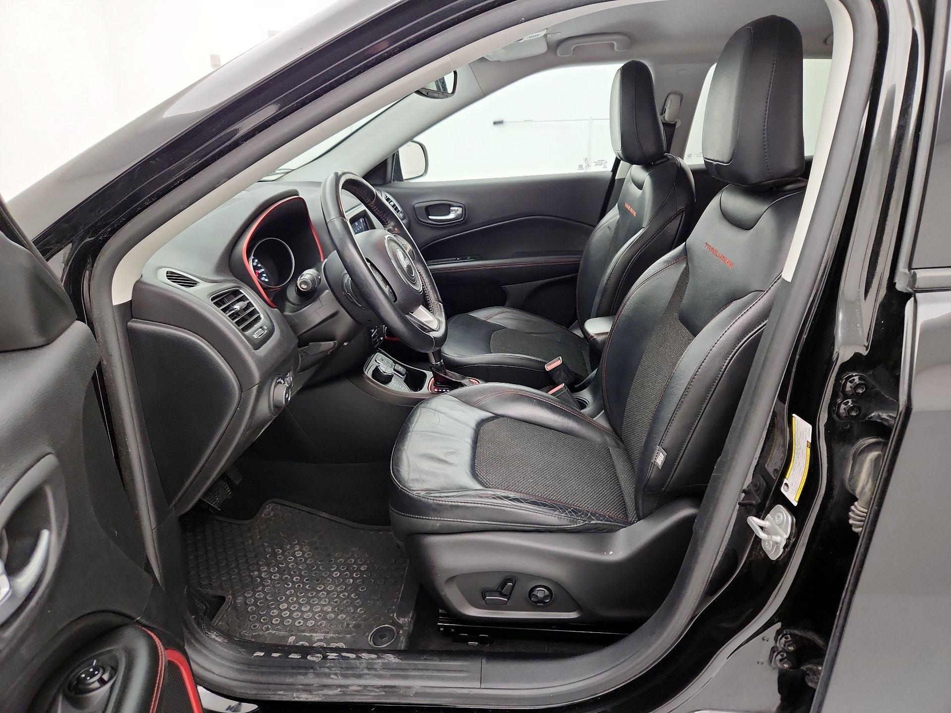 Thumbnail: 2018 Jeep Compass - 11