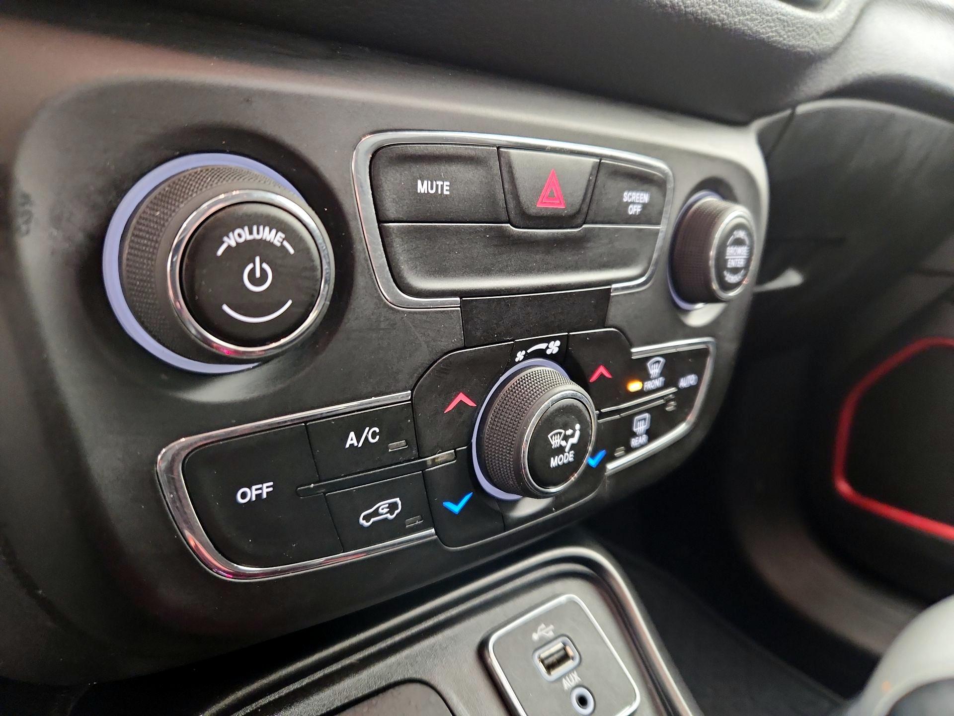 Thumbnail: 2018 Jeep Compass - 16