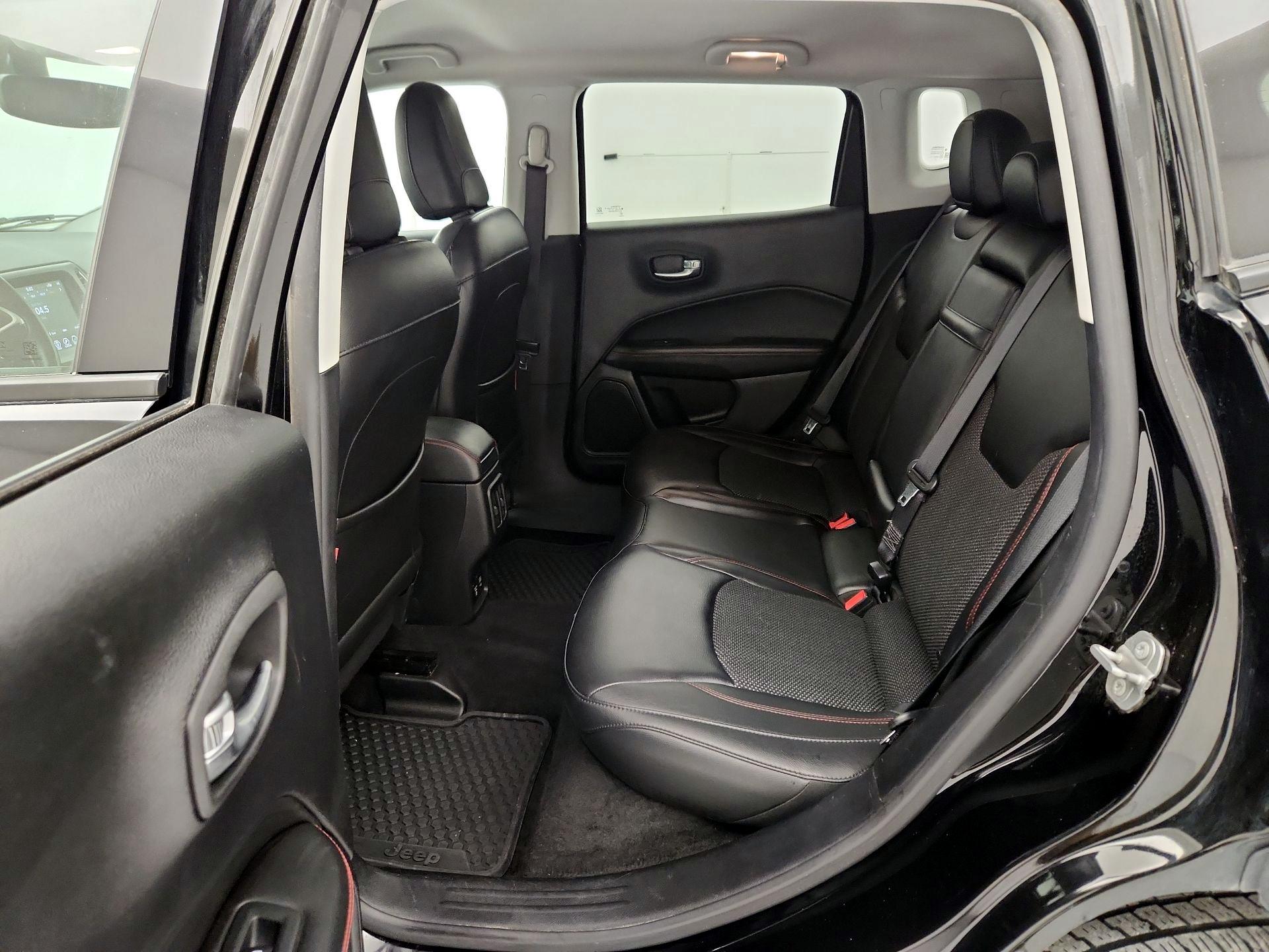 Thumbnail: 2018 Jeep Compass - 19