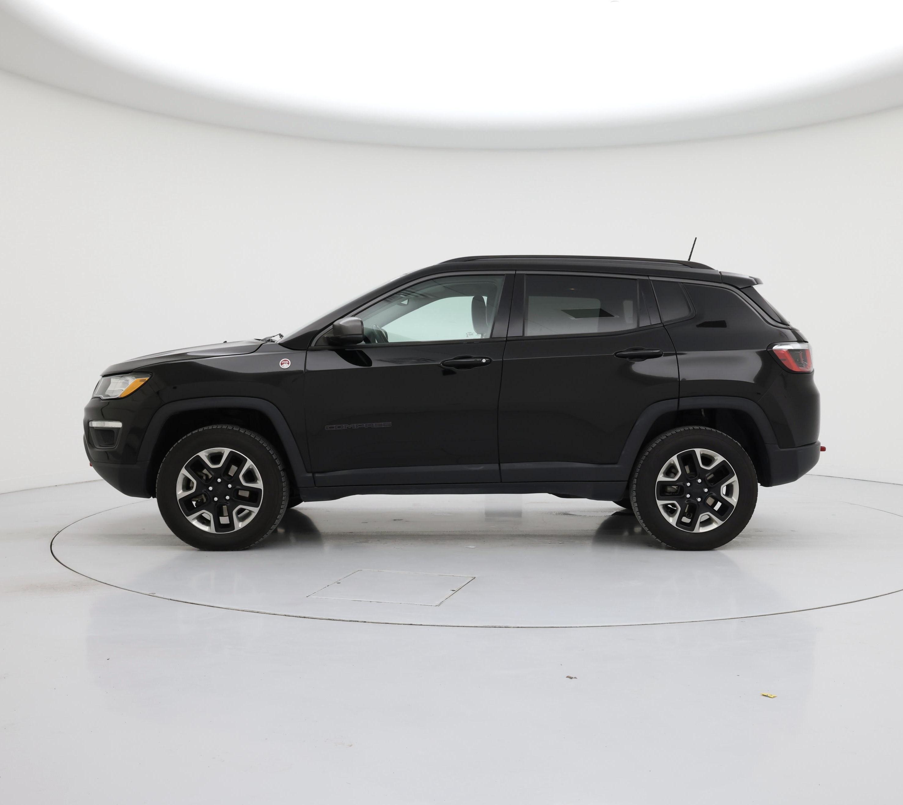 Thumbnail: 2018 Jeep Compass - 3