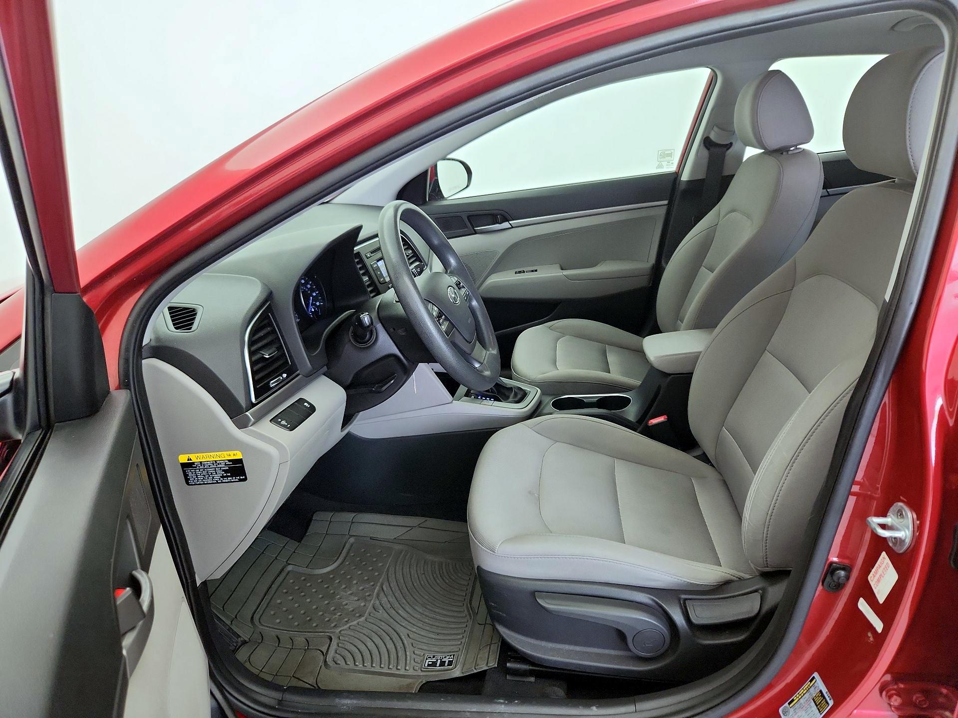 Thumbnail: 2017 Hyundai Elantra - 11