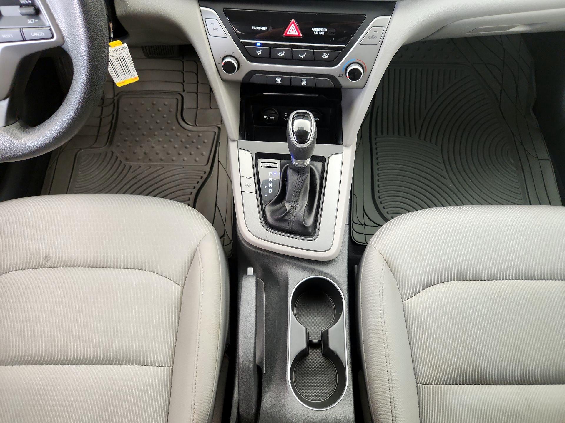 Thumbnail: 2017 Hyundai Elantra - 16