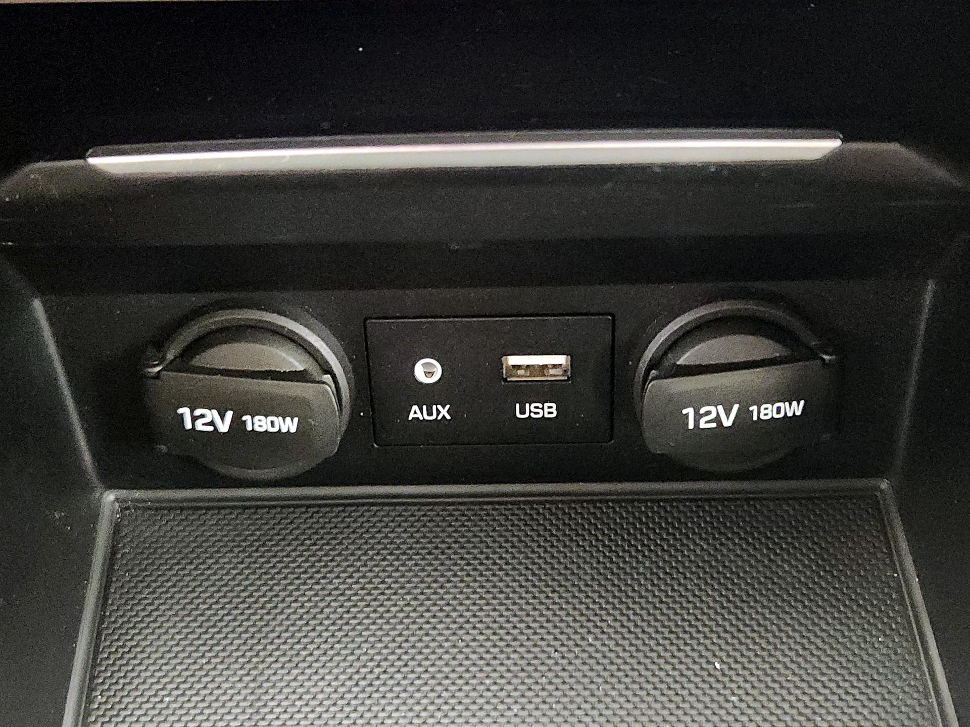 Thumbnail: 2017 Hyundai Elantra - 17