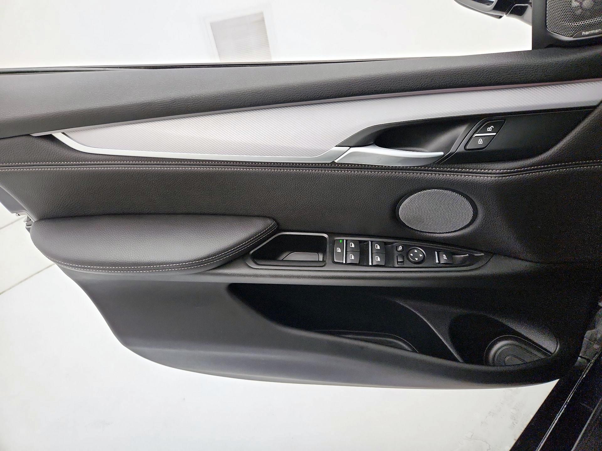 Thumbnail: 2018 BMW X5 - 12