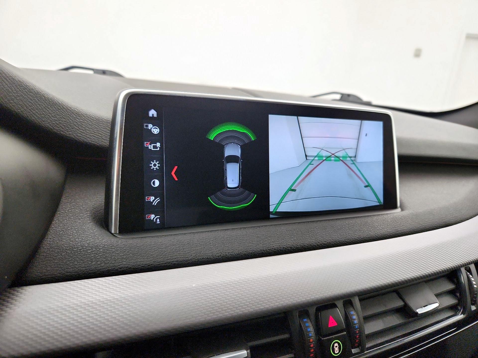 Thumbnail: 2018 BMW X5 - 15