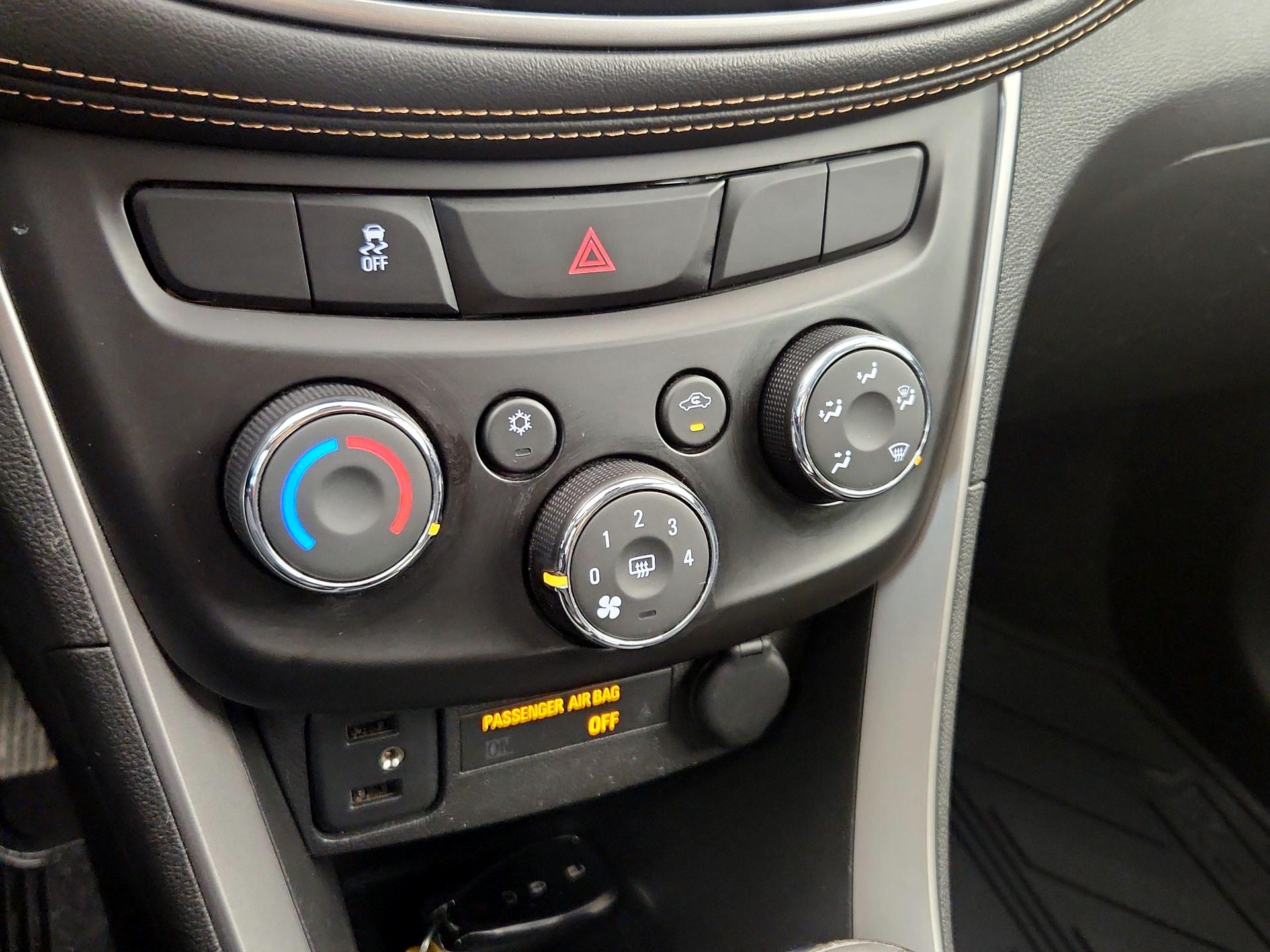 Thumbnail: 2019 Chevrolet Trax - 16