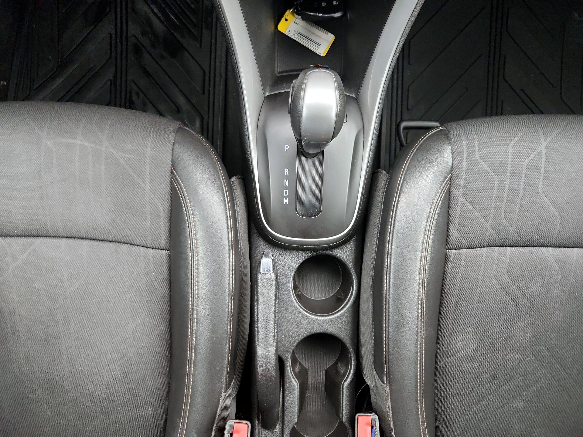 Thumbnail: 2019 Chevrolet Trax - 17