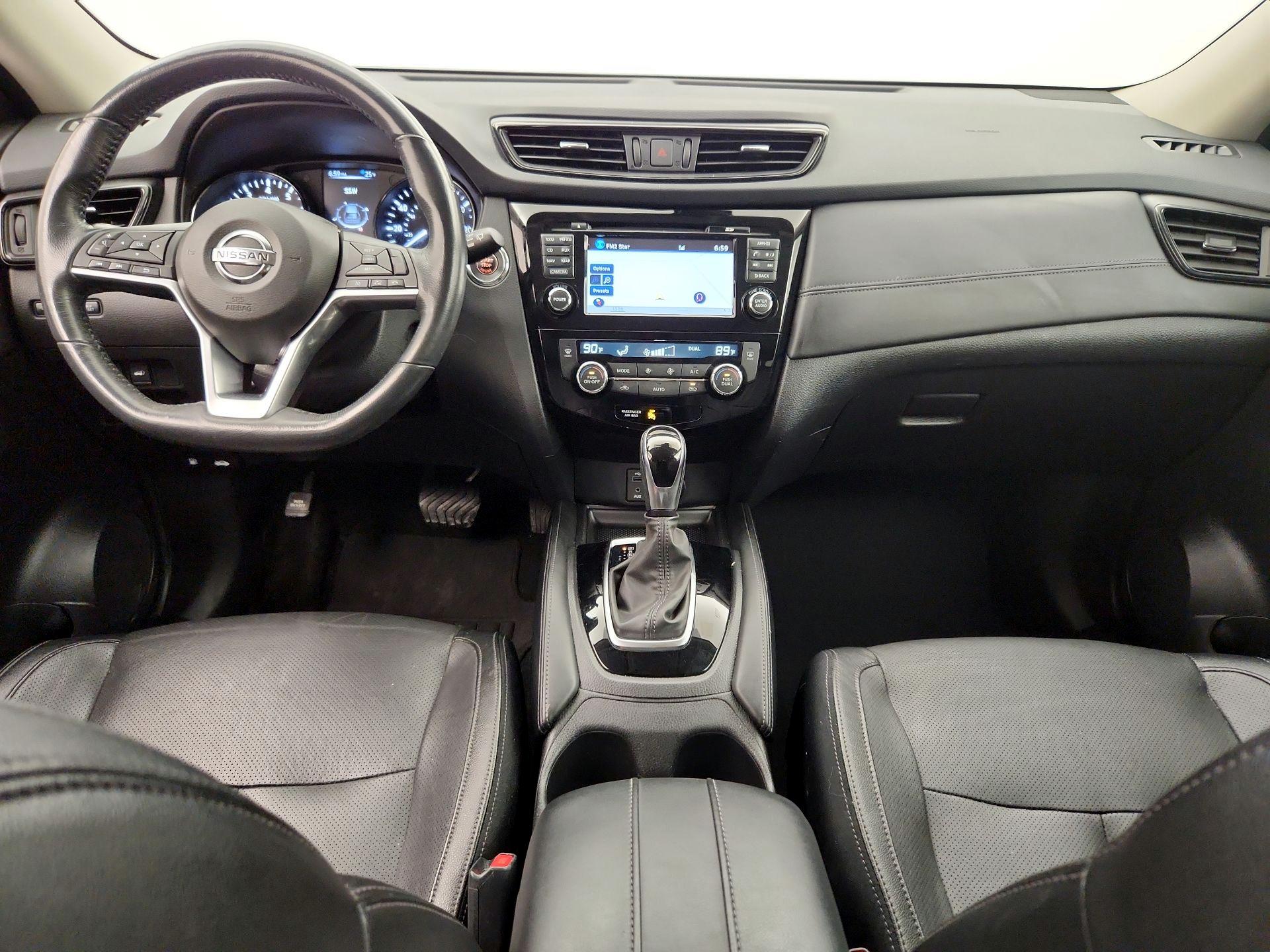 Thumbnail: 2017 Nissan Rogue - 9