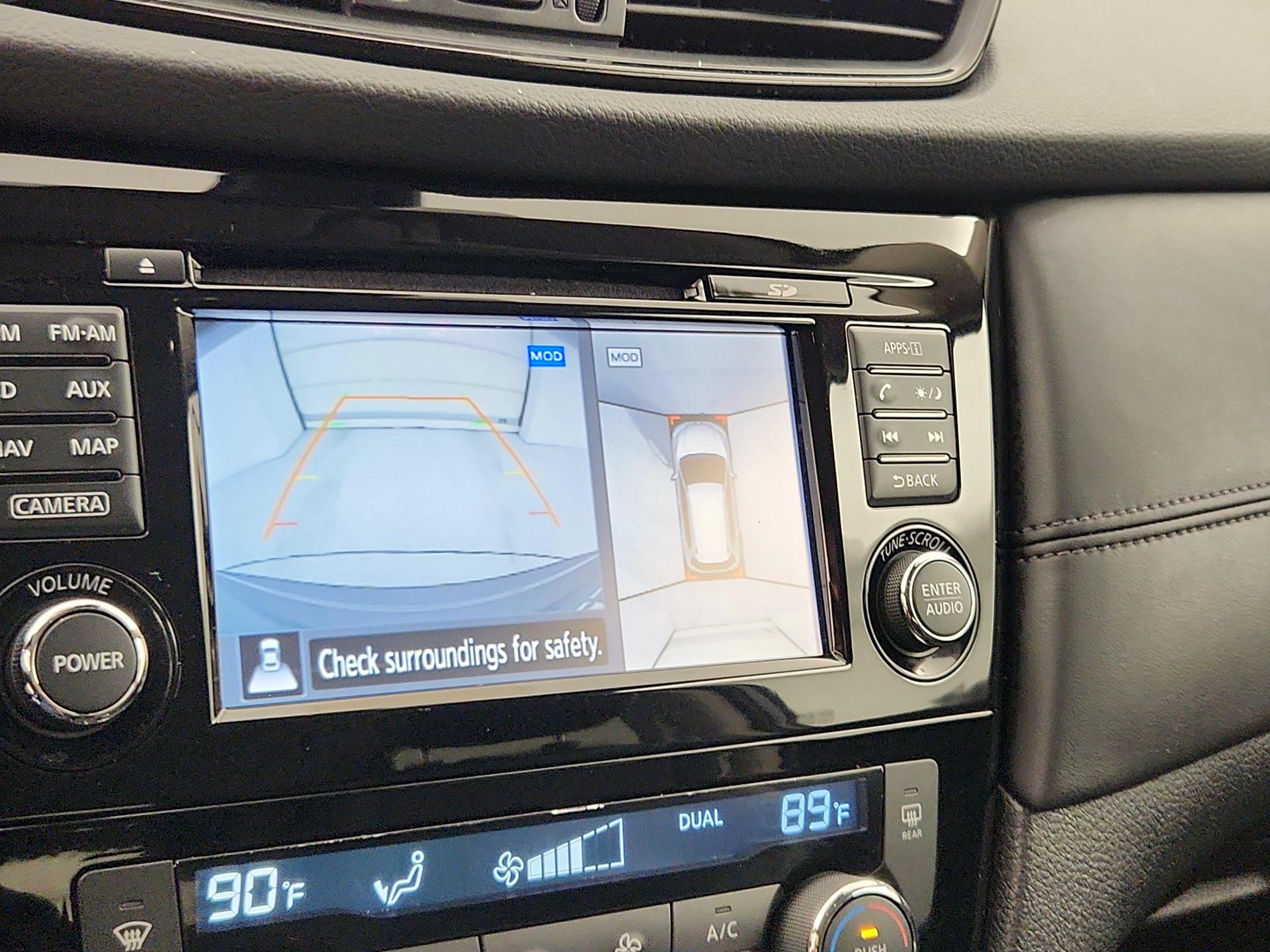 Thumbnail: 2017 Nissan Rogue - 15