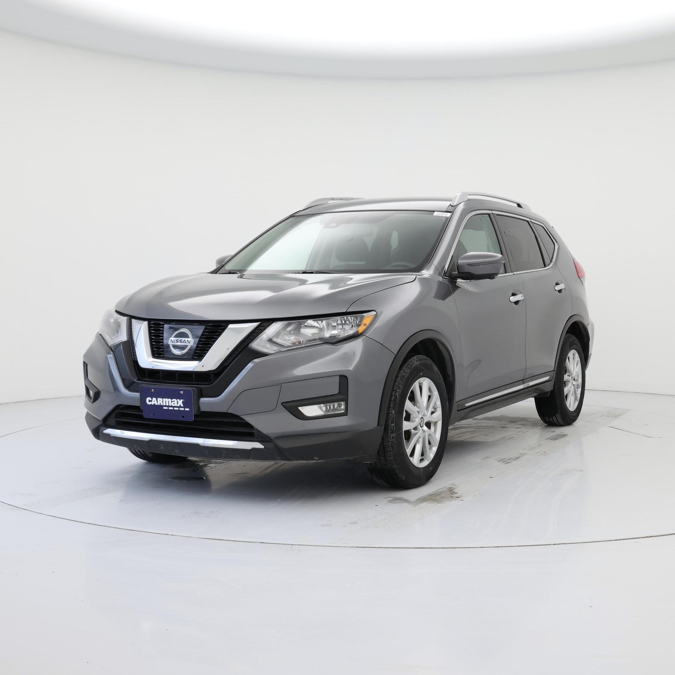 Thumbnail: 2017 Nissan Rogue - 4