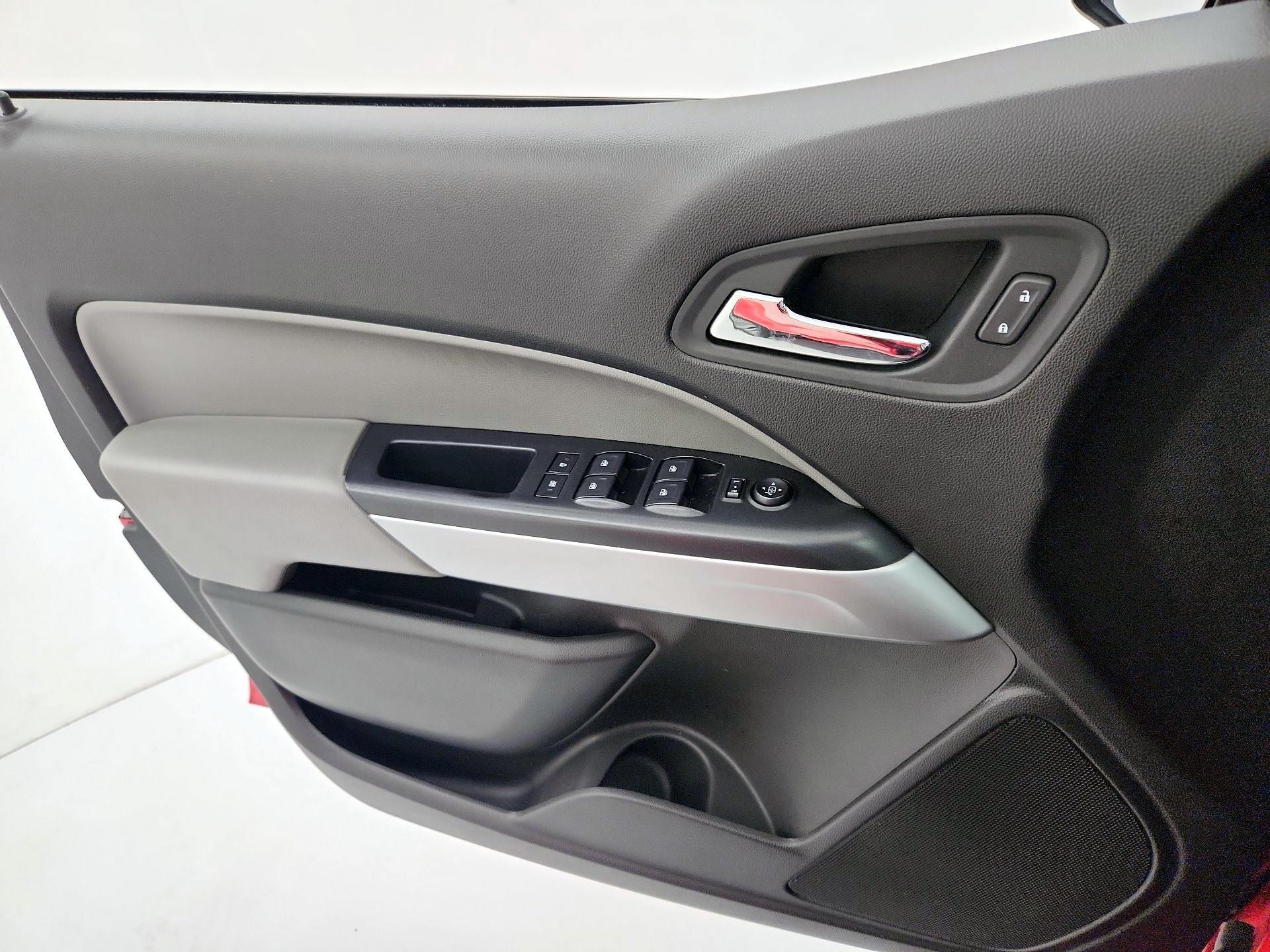 Thumbnail: 2019 Chevrolet Colorado - 12