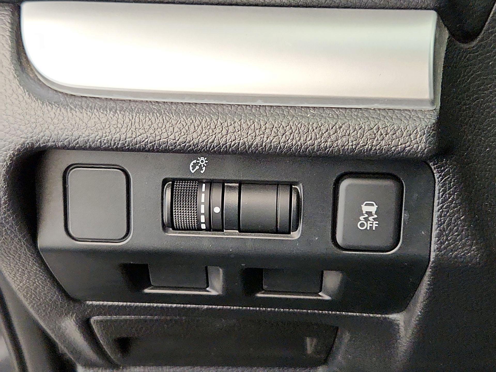 Thumbnail: 2015 Subaru Impreza - 13