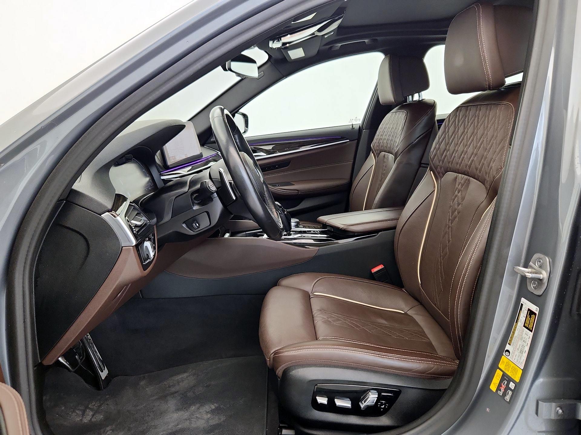 Thumbnail: 2023 BMW 5 Series - 11