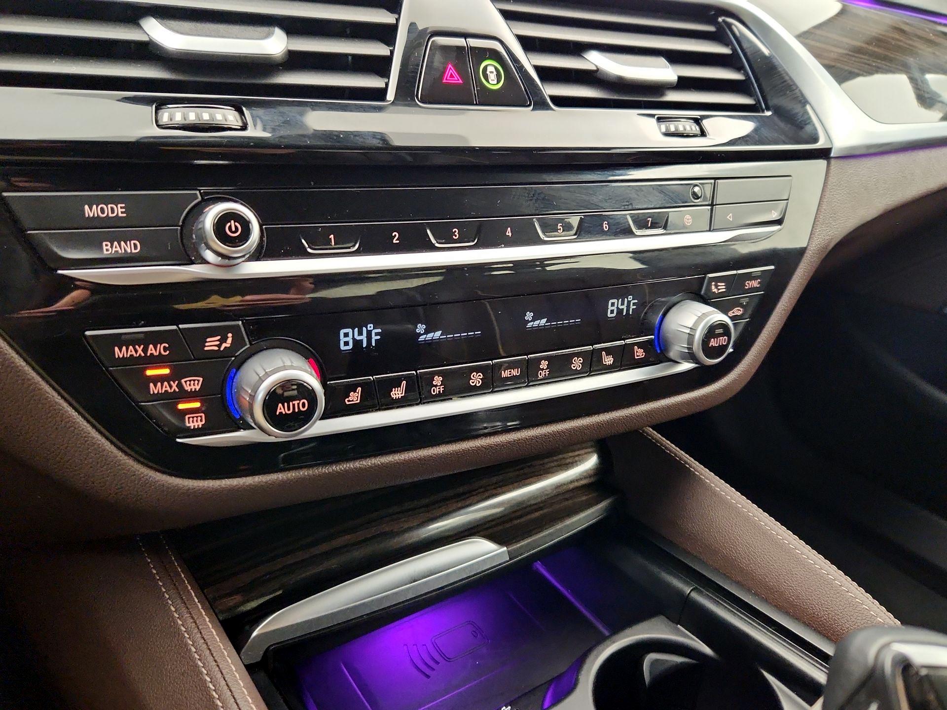 Thumbnail: 2023 BMW 5 Series - 17