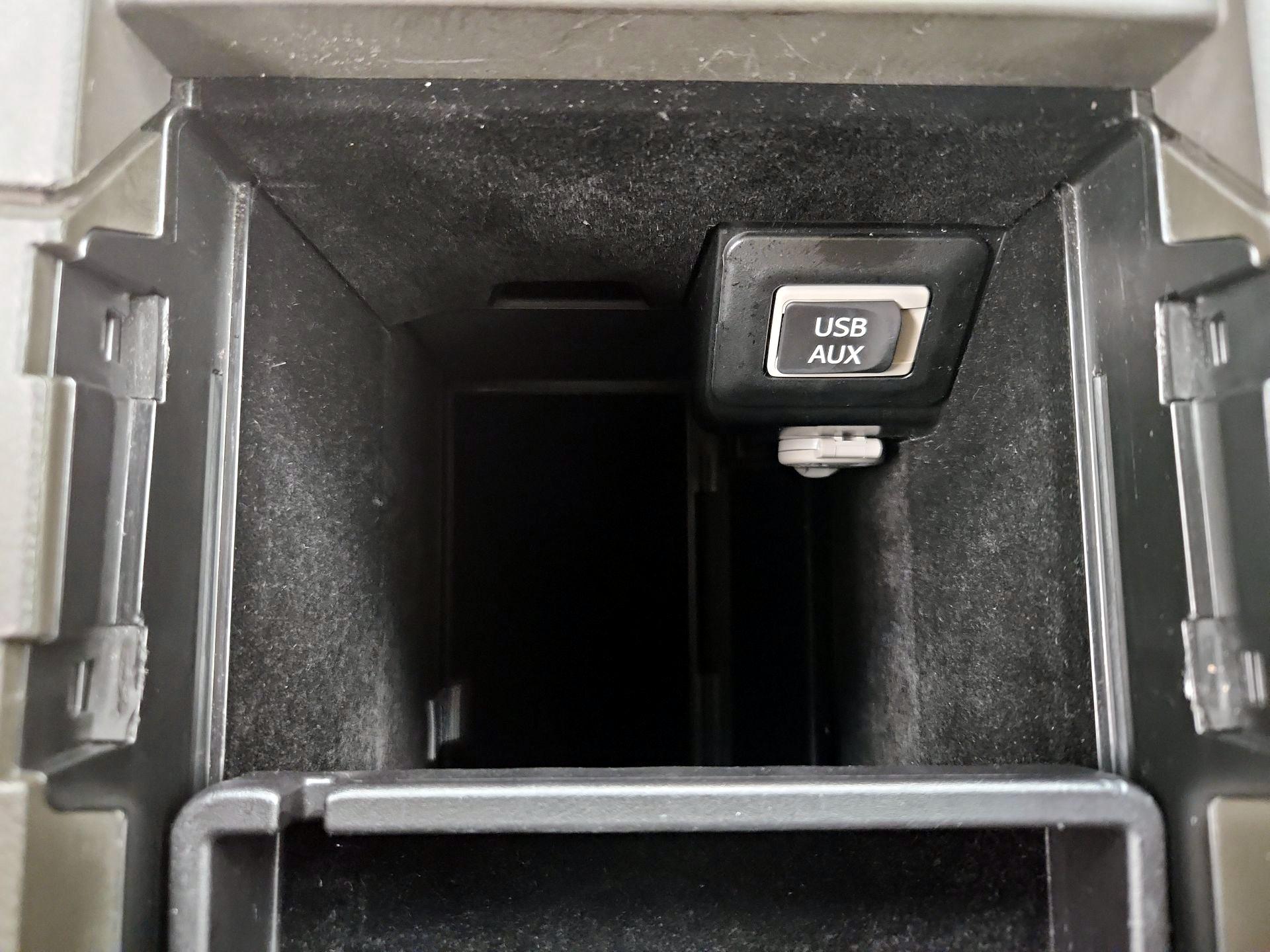 Thumbnail: 2015 Lexus RX - 18