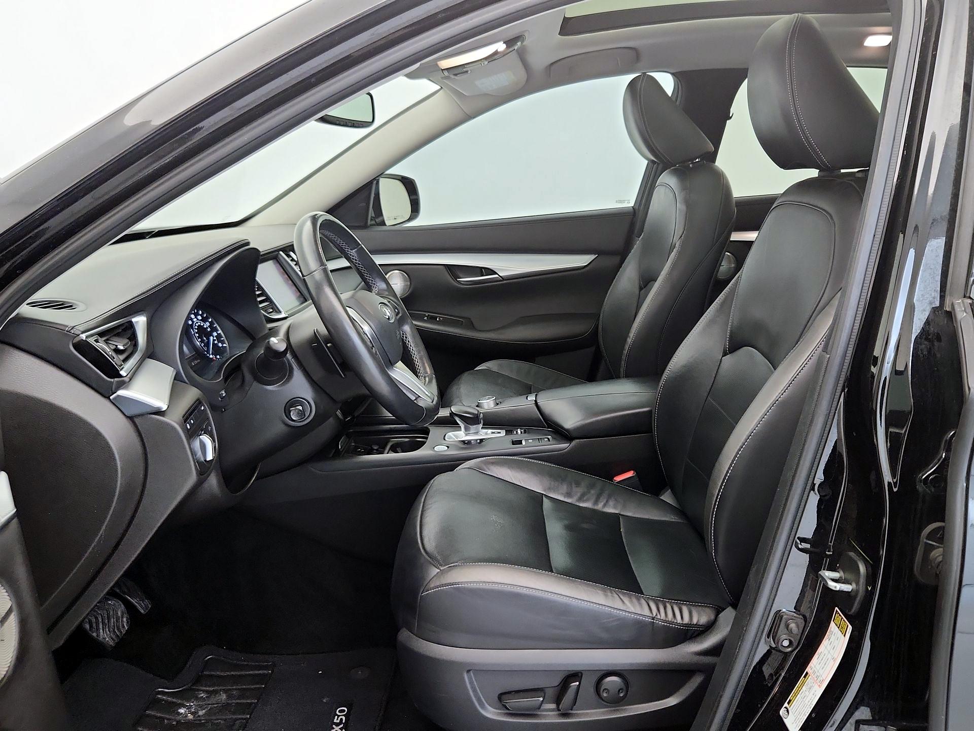 Thumbnail: 2019 INFINITI QX50 - 11