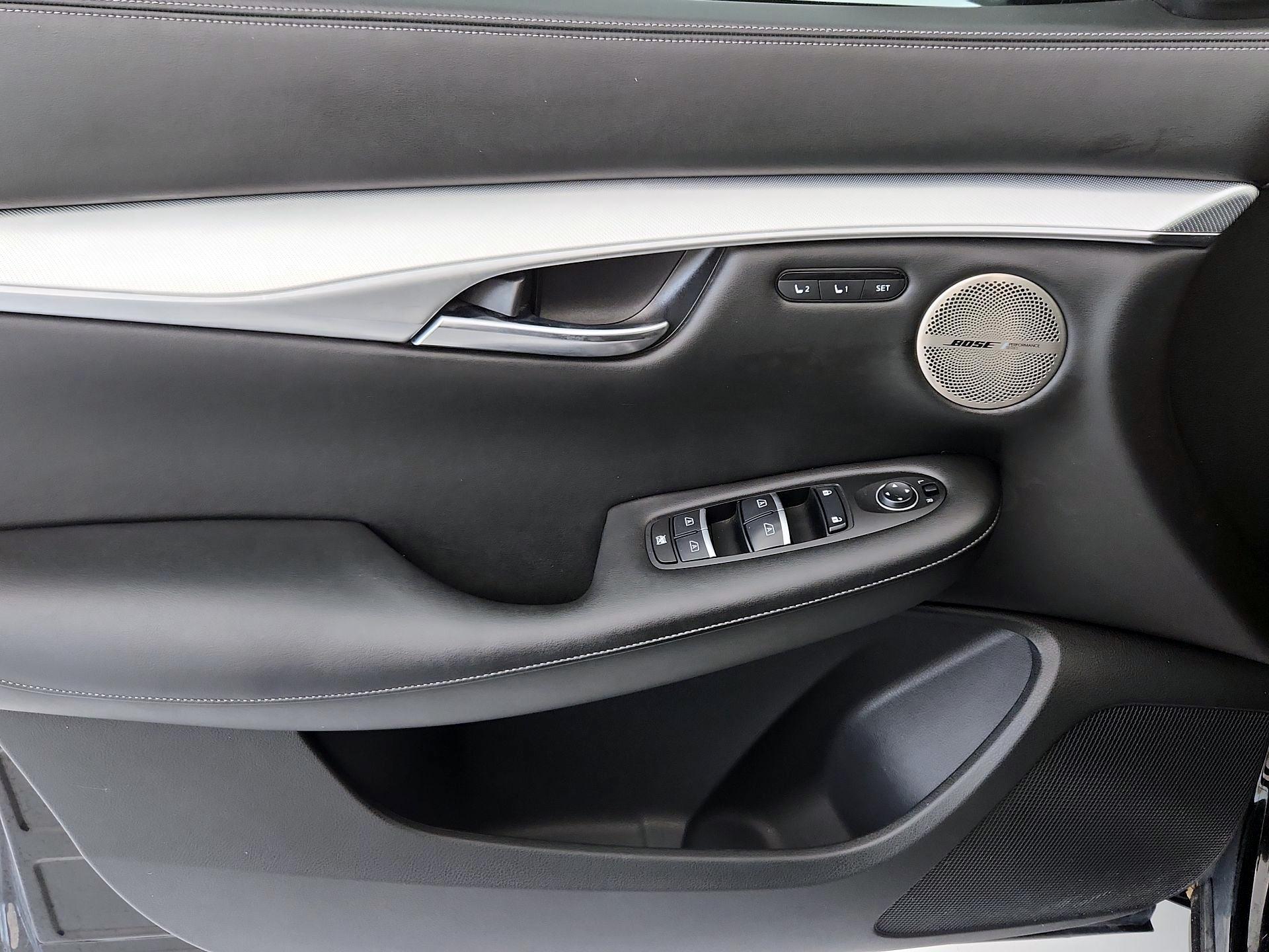 Thumbnail: 2019 INFINITI QX50 - 12