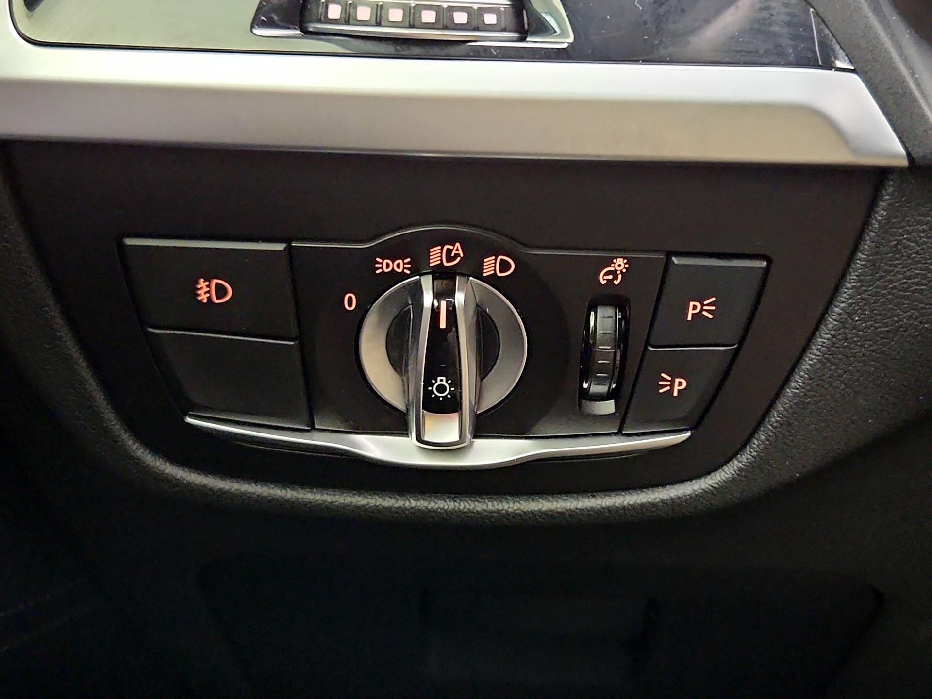 Thumbnail: 2019 BMW X3 - 13