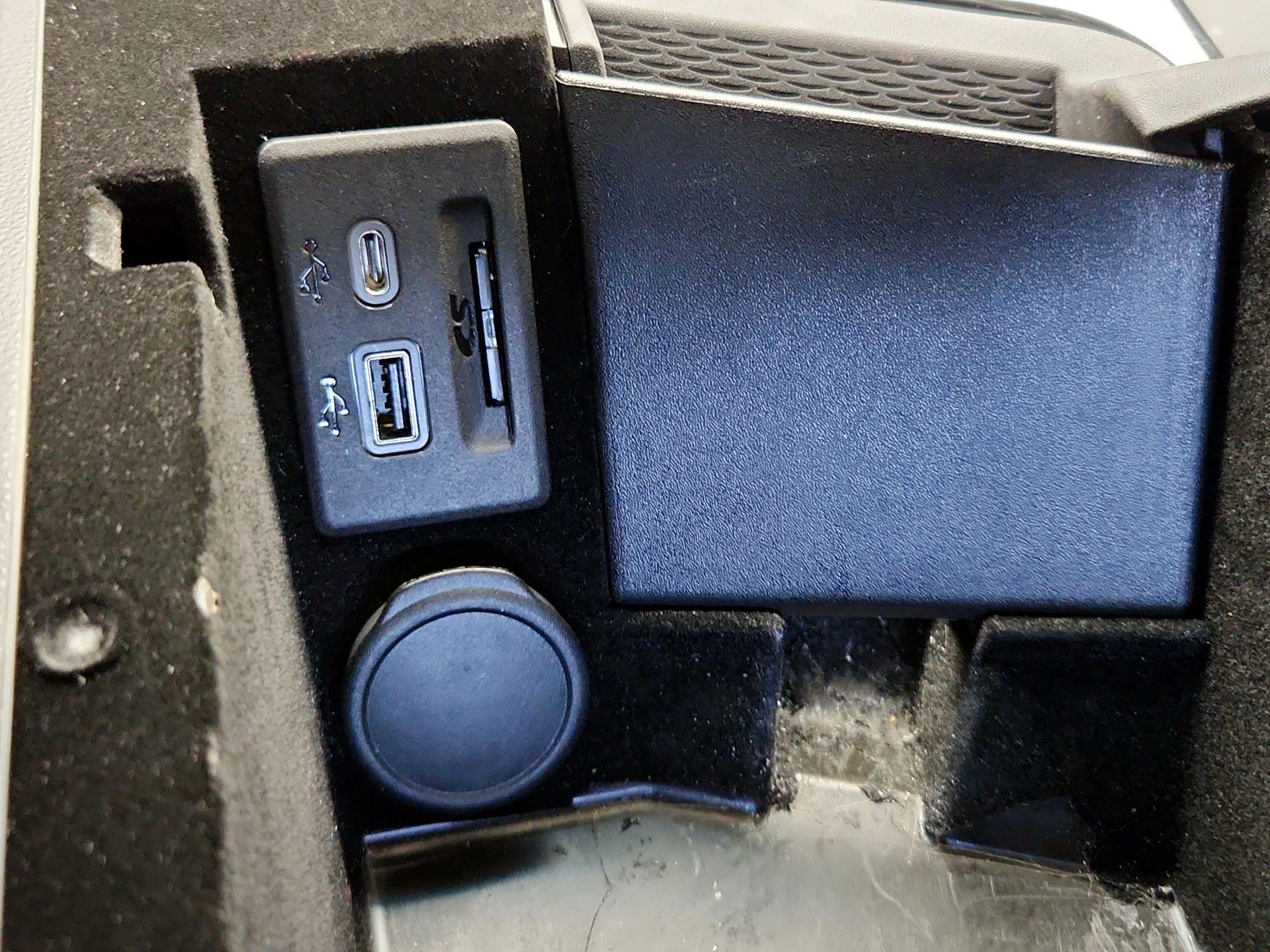 Thumbnail: 2023 Cadillac CT4 - 9