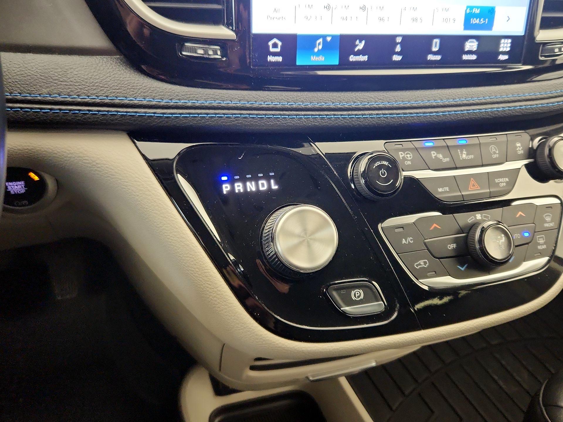 Thumbnail: 2021 Chrysler Pacifica - 18