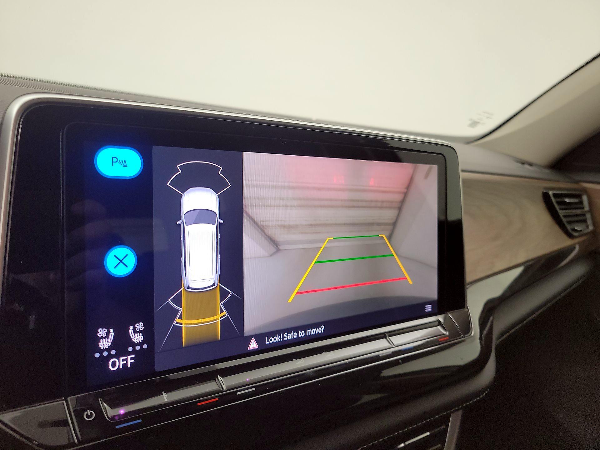 Thumbnail: 2024 Volkswagen Atlas - 14