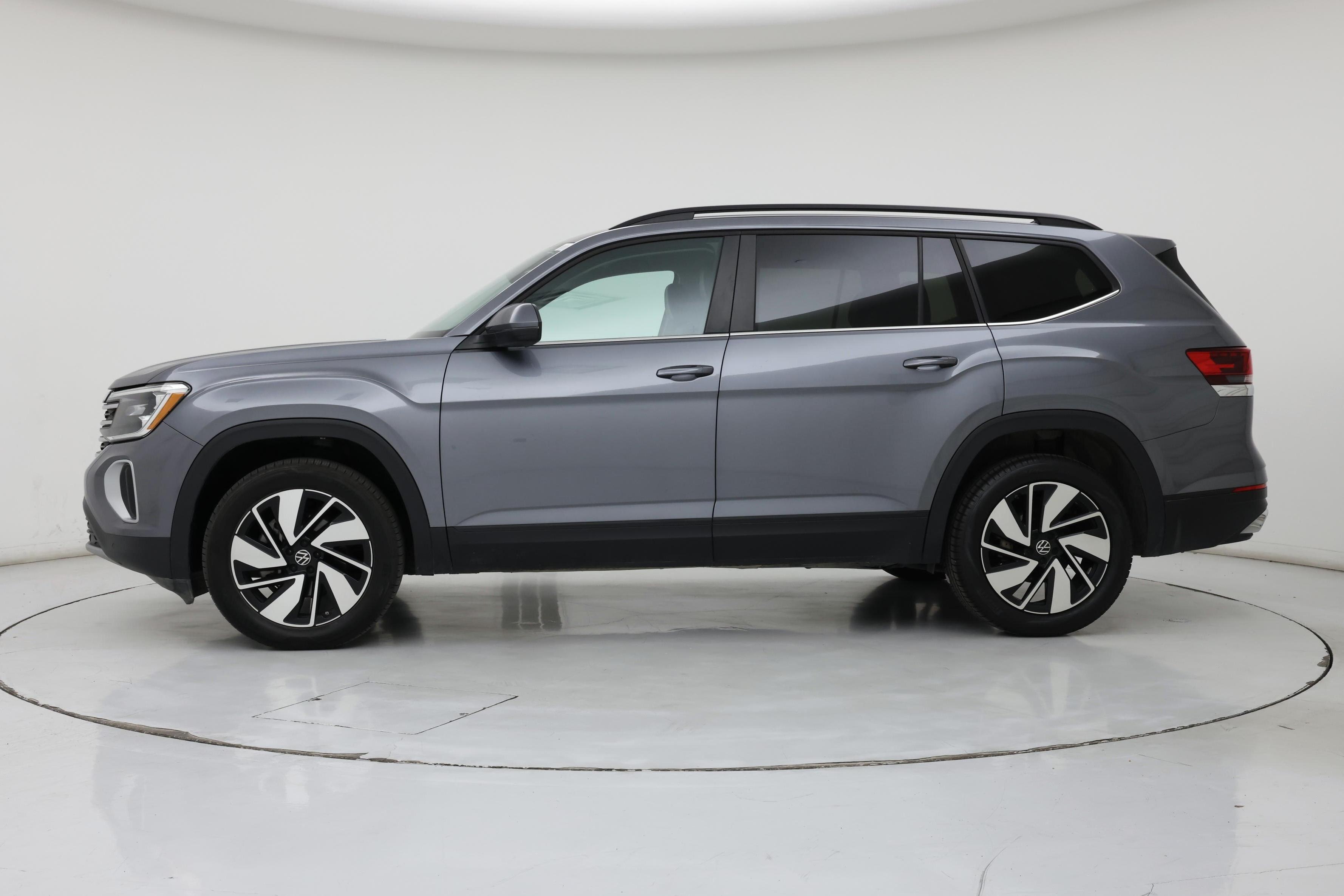 Thumbnail: 2024 Volkswagen Atlas - 3