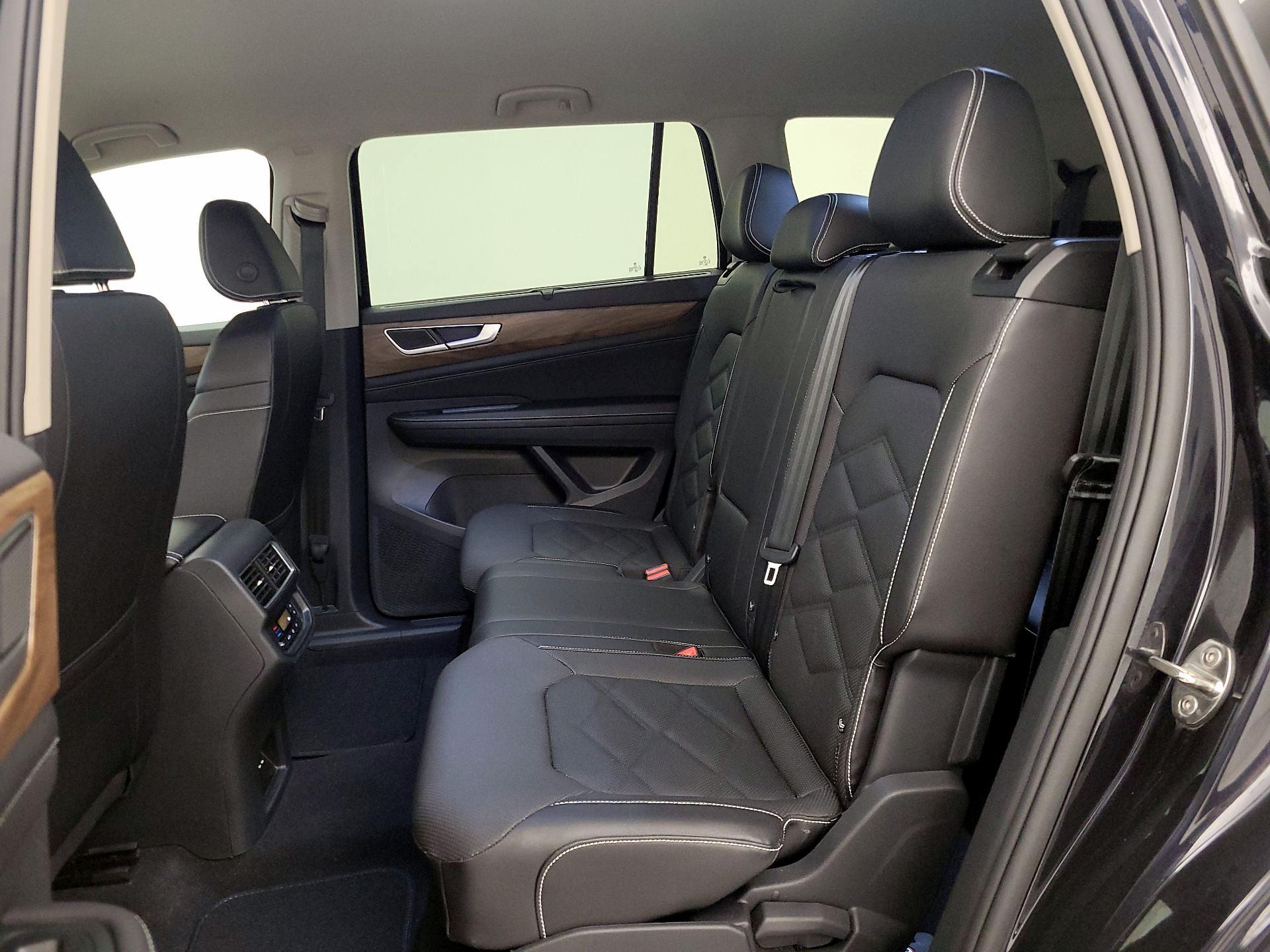 Thumbnail: 2025 Volkswagen Atlas - 19