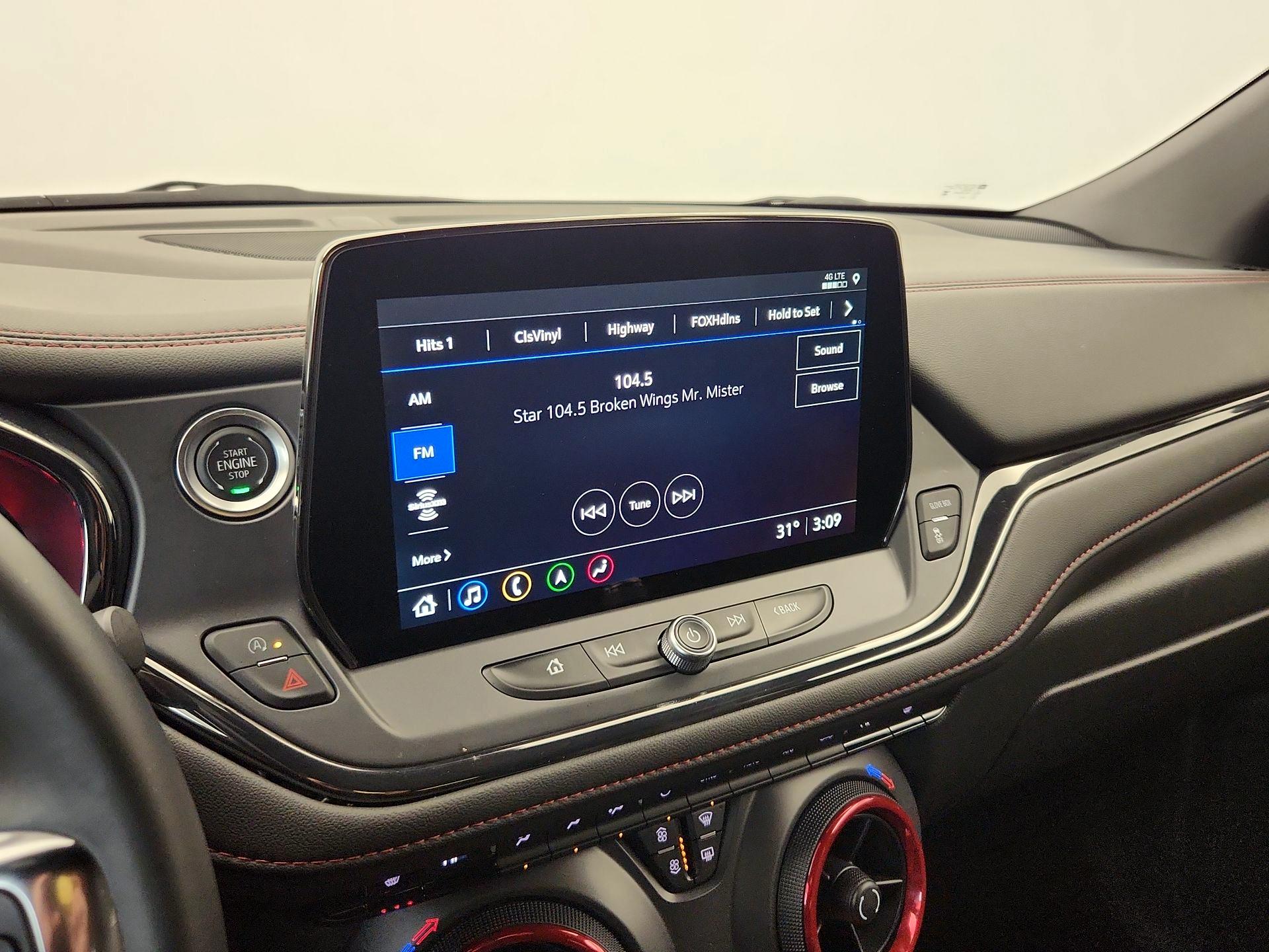 Thumbnail: 2025 Chevrolet Blazer - 16