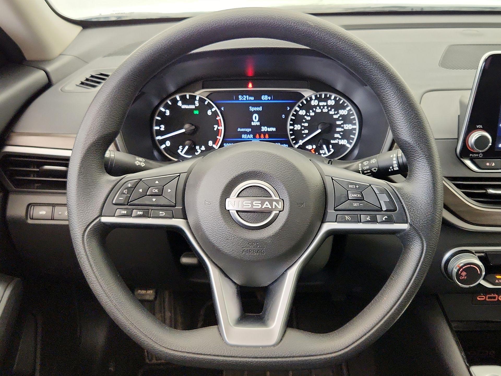 Thumbnail: 2024 Nissan Altima - 10