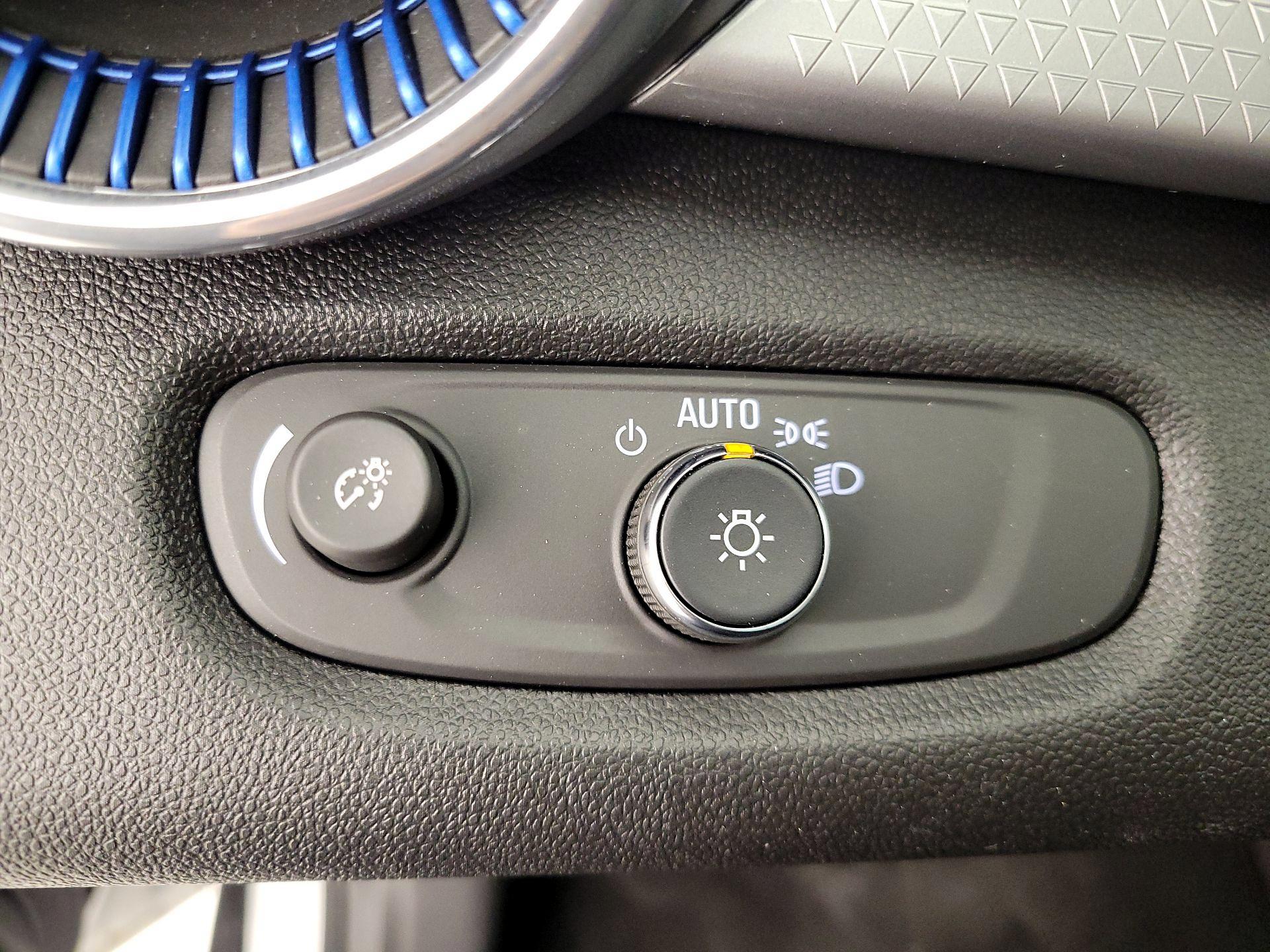 Thumbnail: 2025 Chevrolet Trax - 13