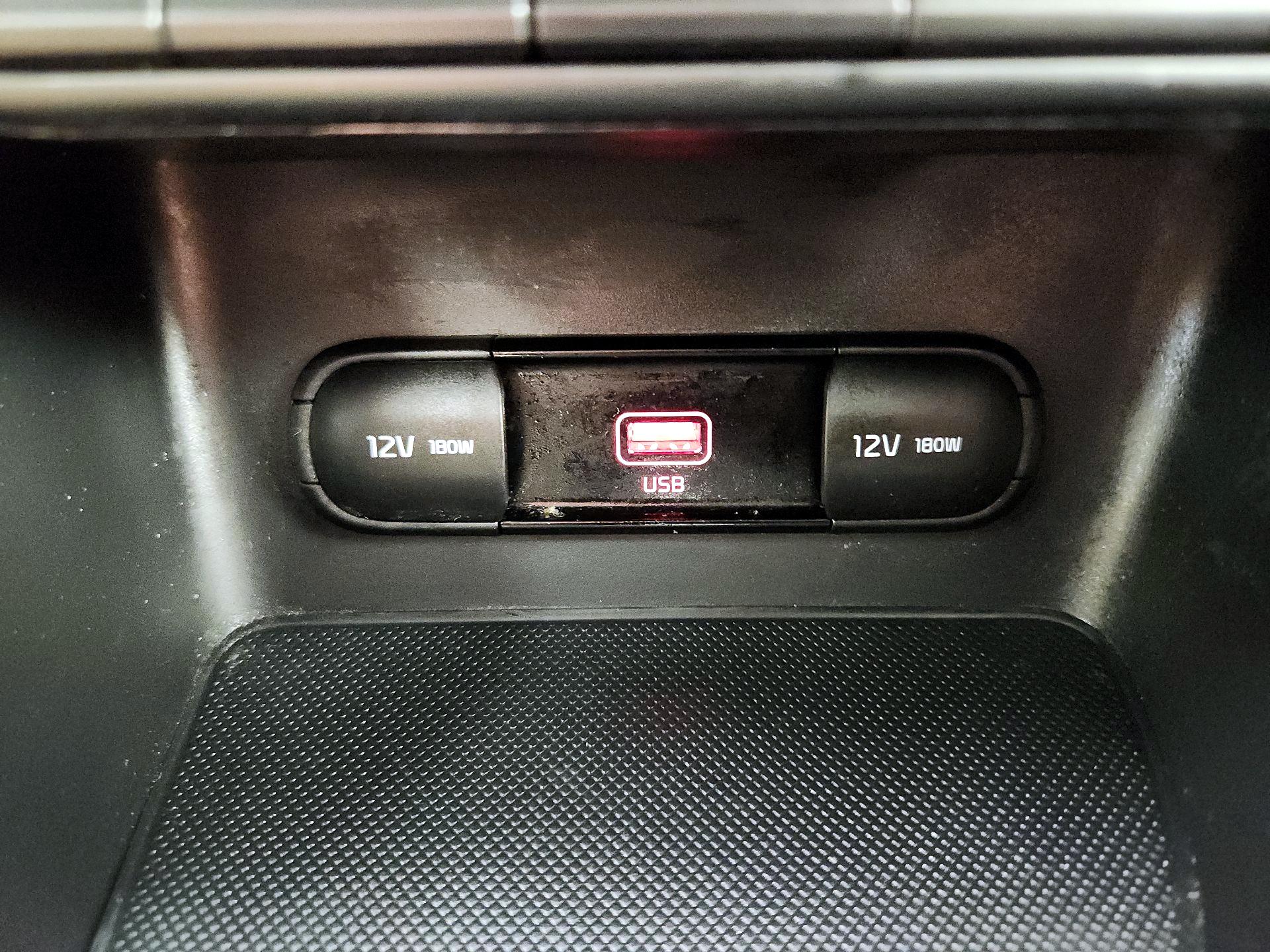 Thumbnail: 2021 Kia Sportage - 18