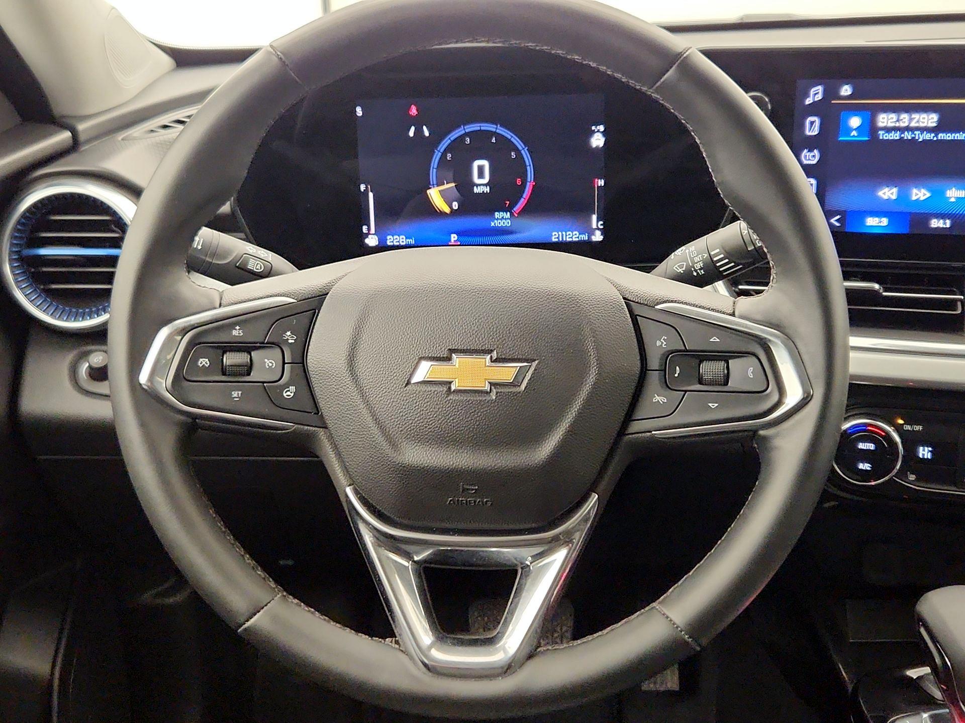 Thumbnail: 2025 Chevrolet Trax - 10