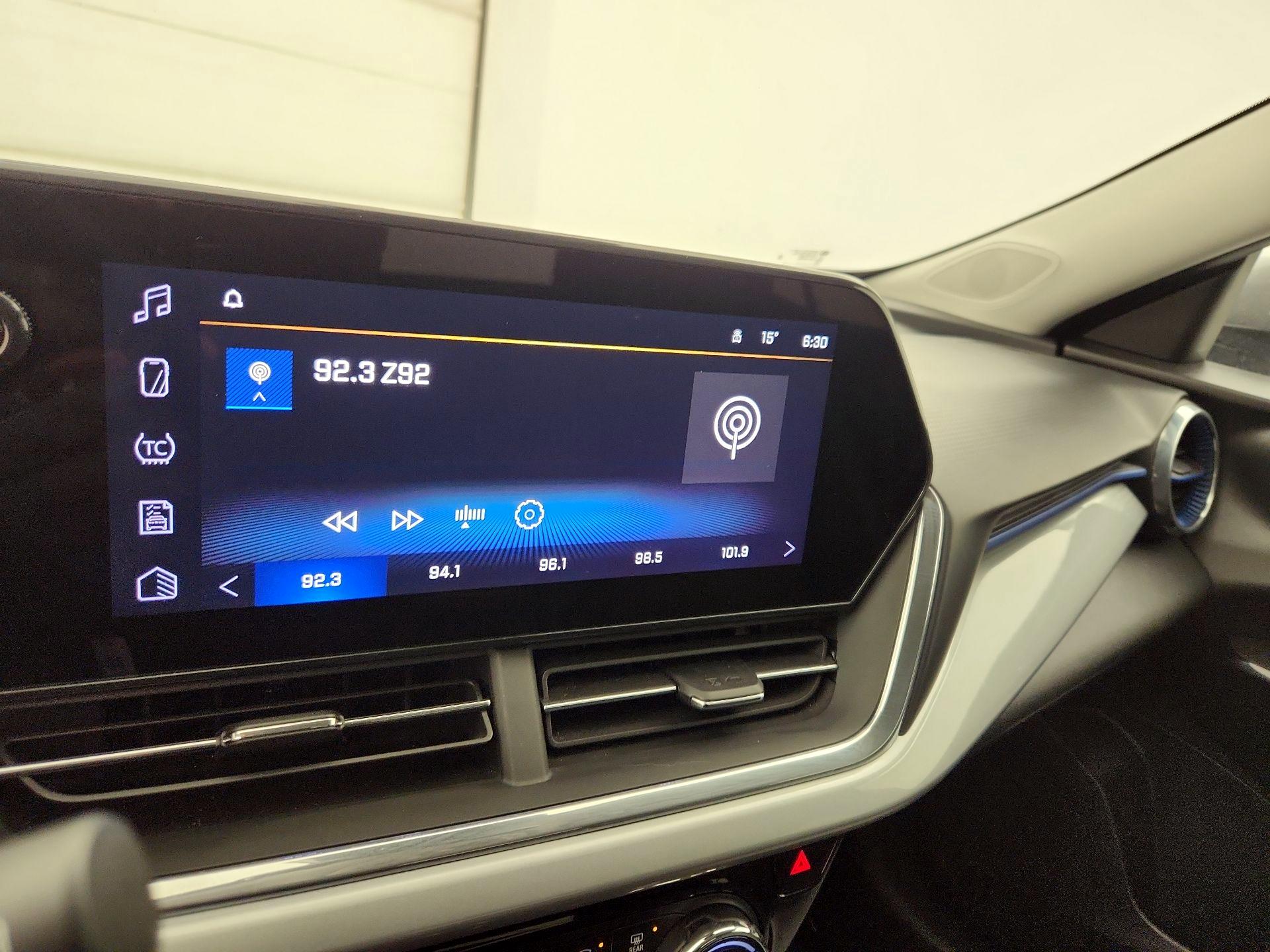 Thumbnail: 2025 Chevrolet Trax - 15