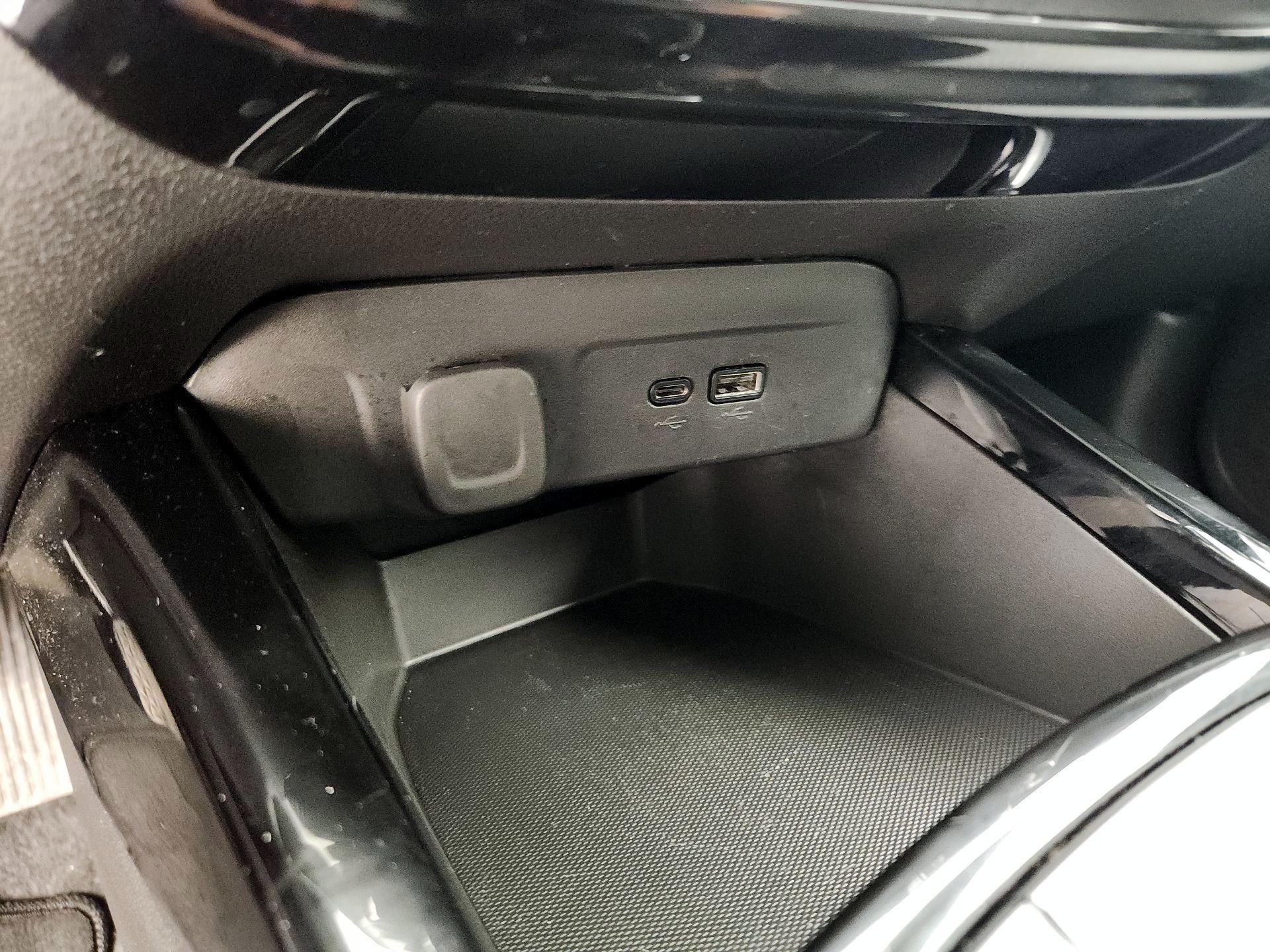 Thumbnail: 2025 Chevrolet Trax - 18