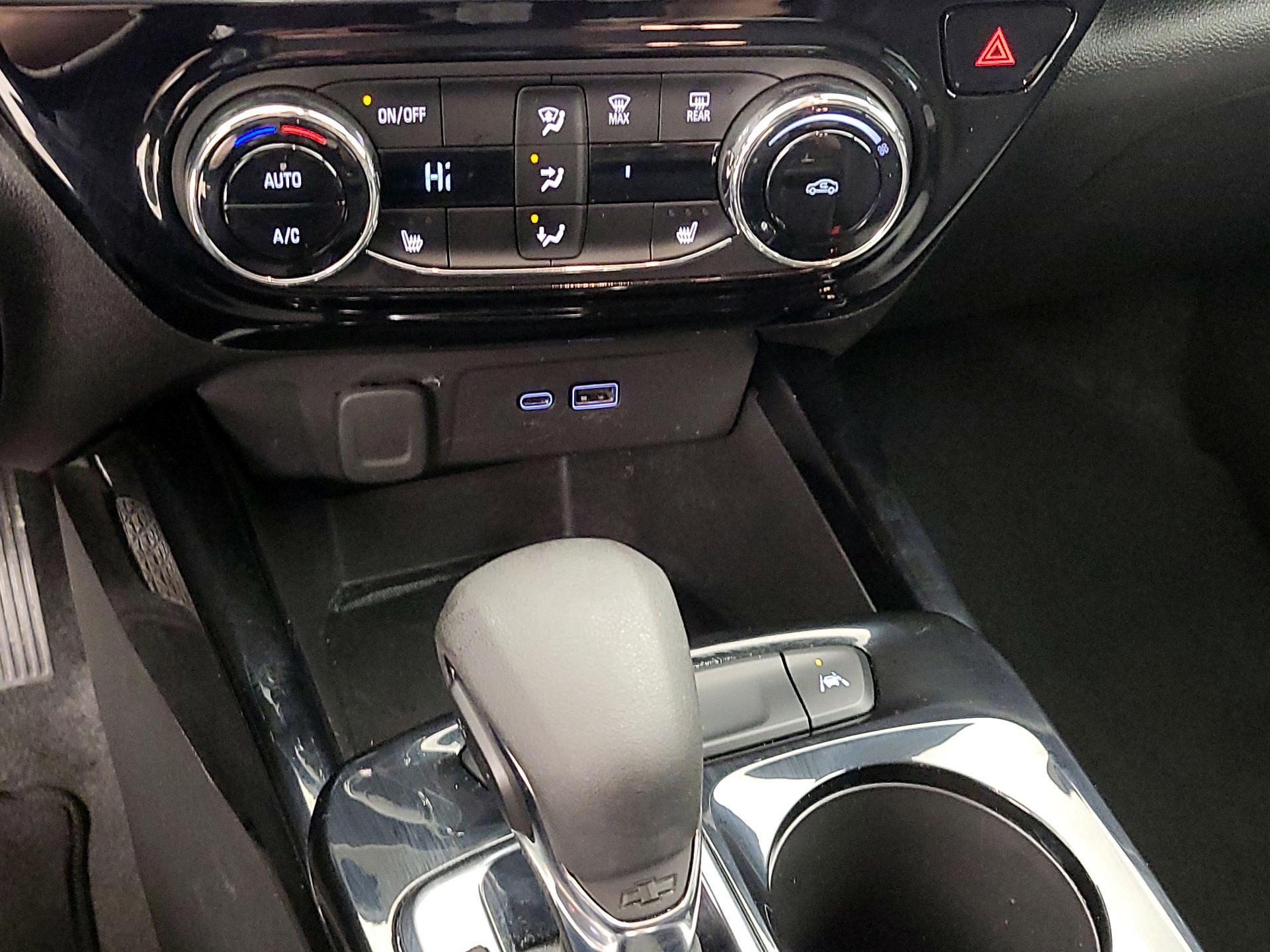 Thumbnail: 2025 Chevrolet Trax - 18