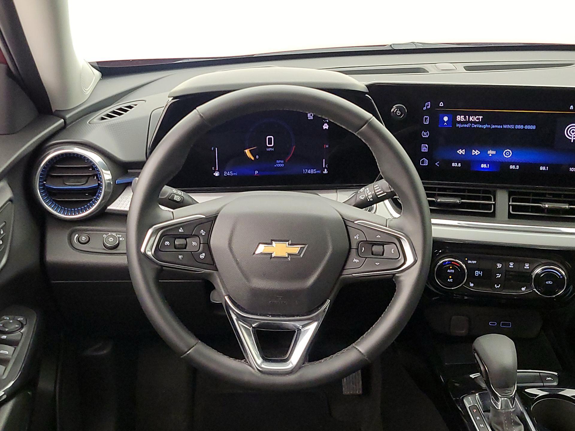 Thumbnail: 2025 Chevrolet Trax - 10