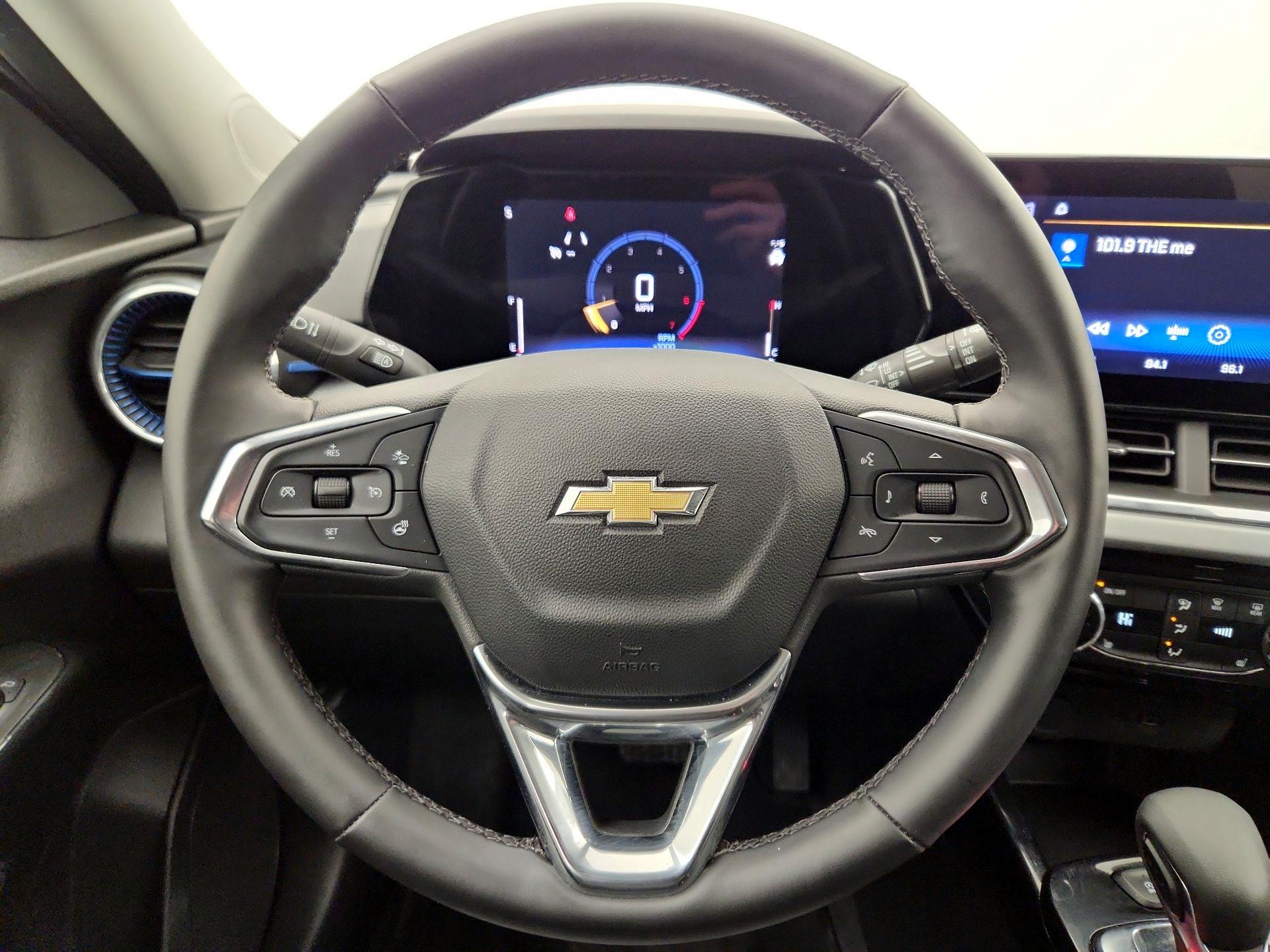 Thumbnail: 2025 Chevrolet Trax - 10