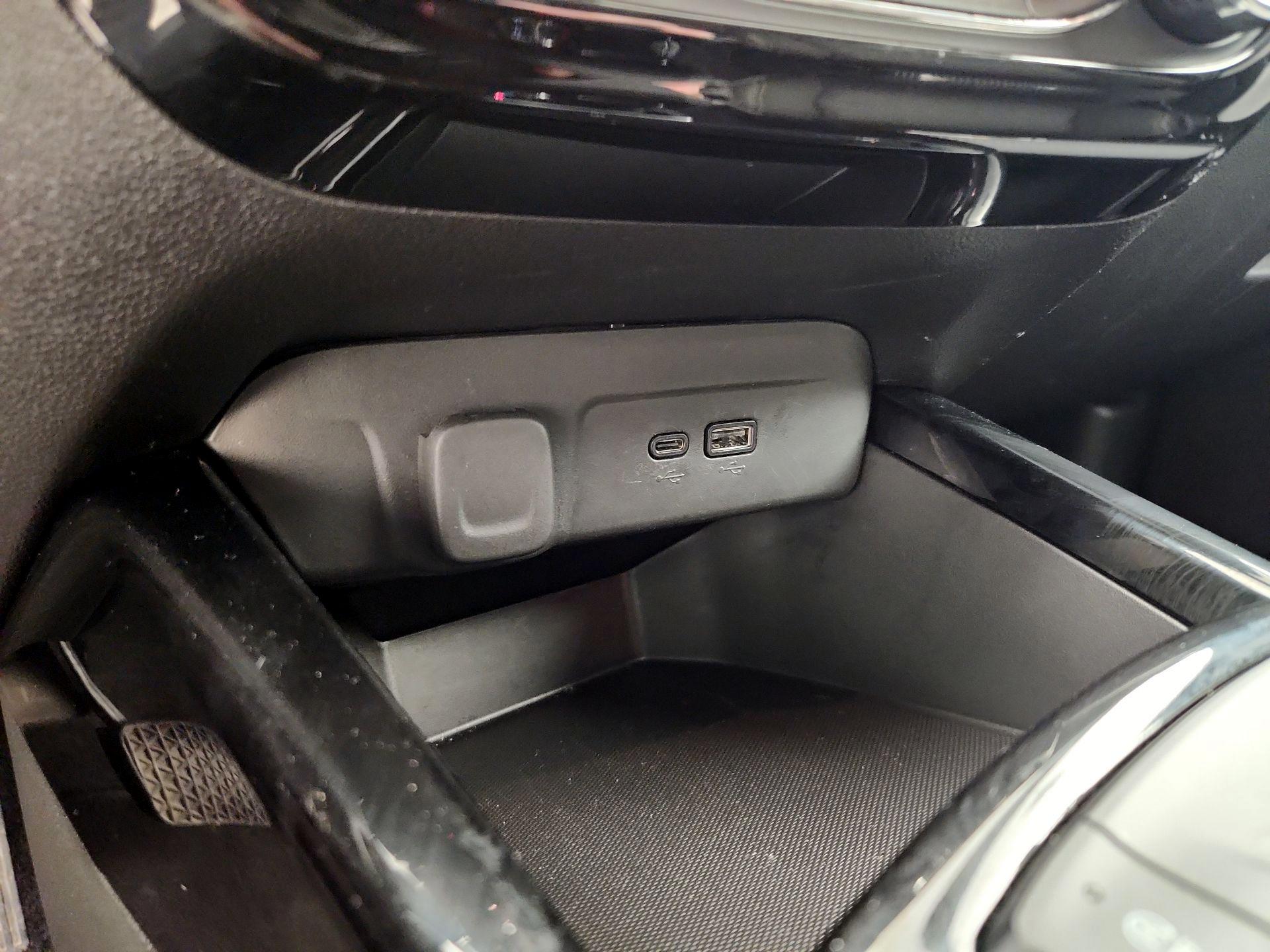 Thumbnail: 2025 Chevrolet Trax - 18