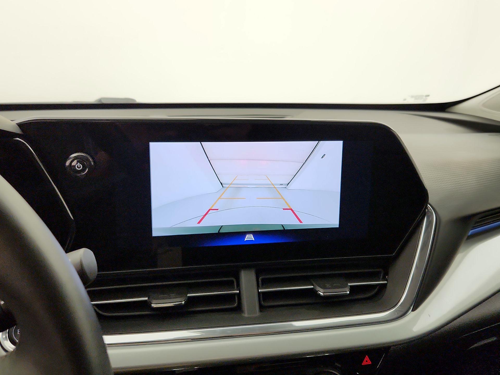 Thumbnail: 2025 Chevrolet Trax - 14