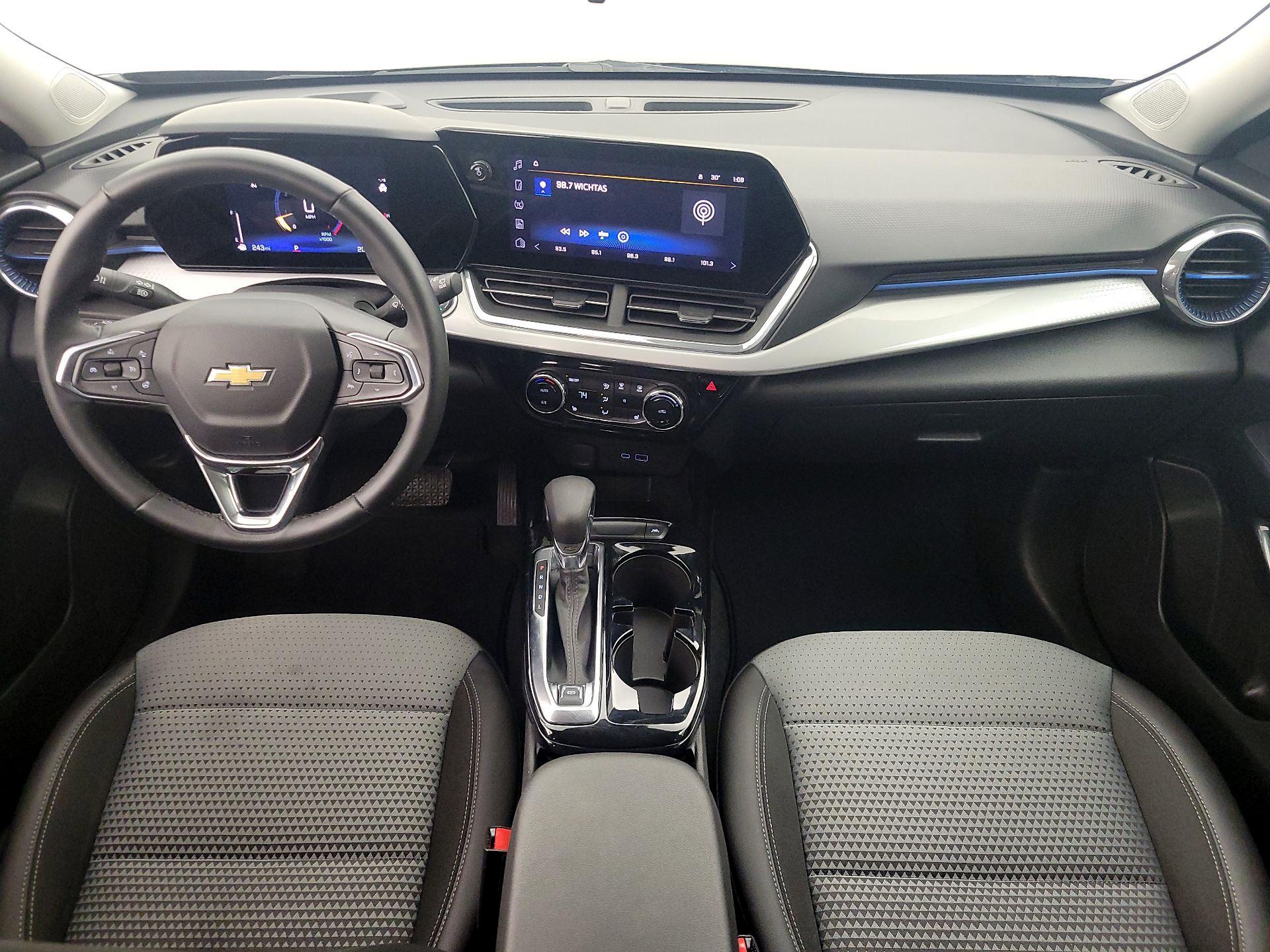 Thumbnail: 2025 Chevrolet Trax - 9