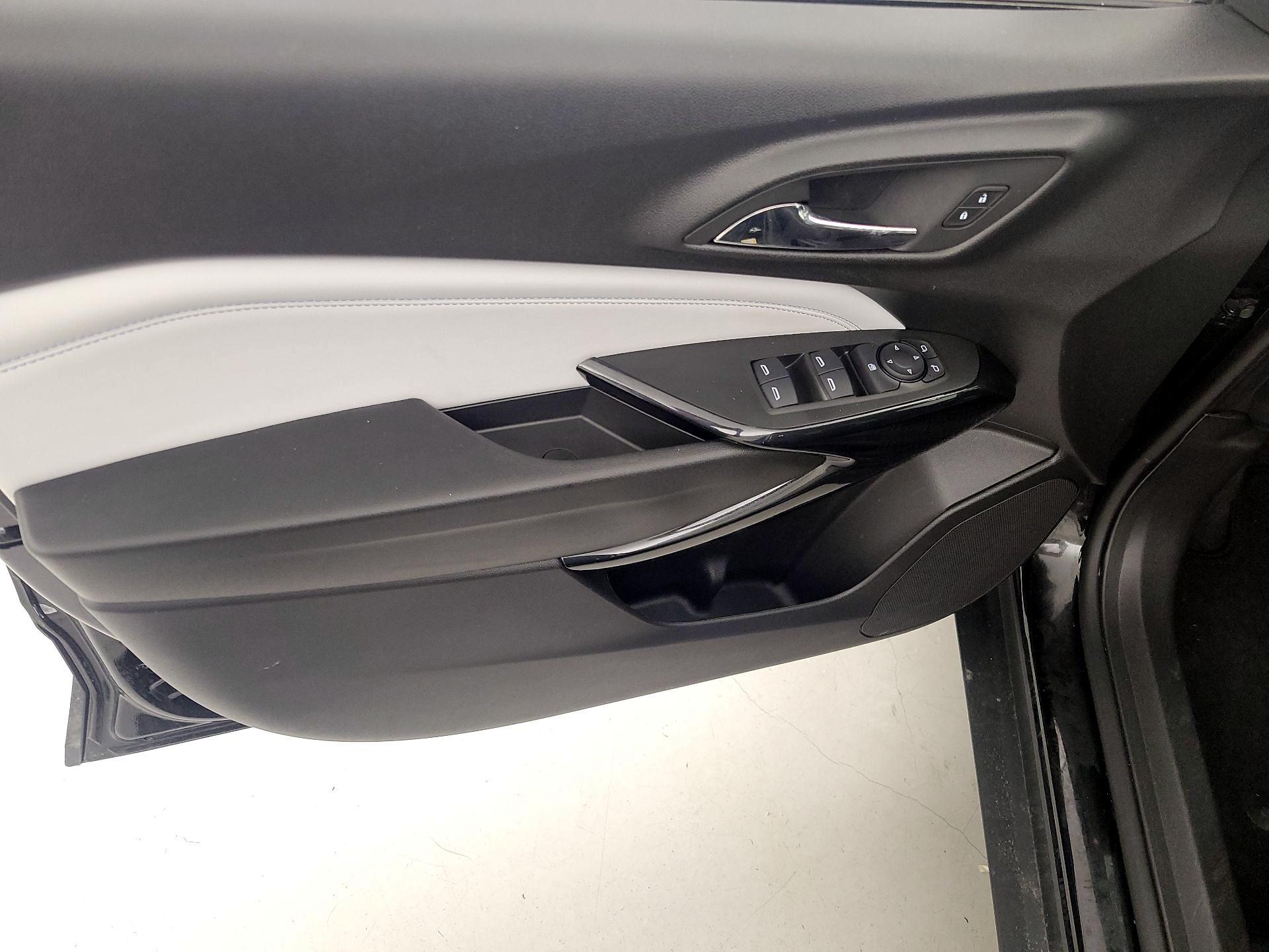 Thumbnail: 2025 Chevrolet Trax - 12