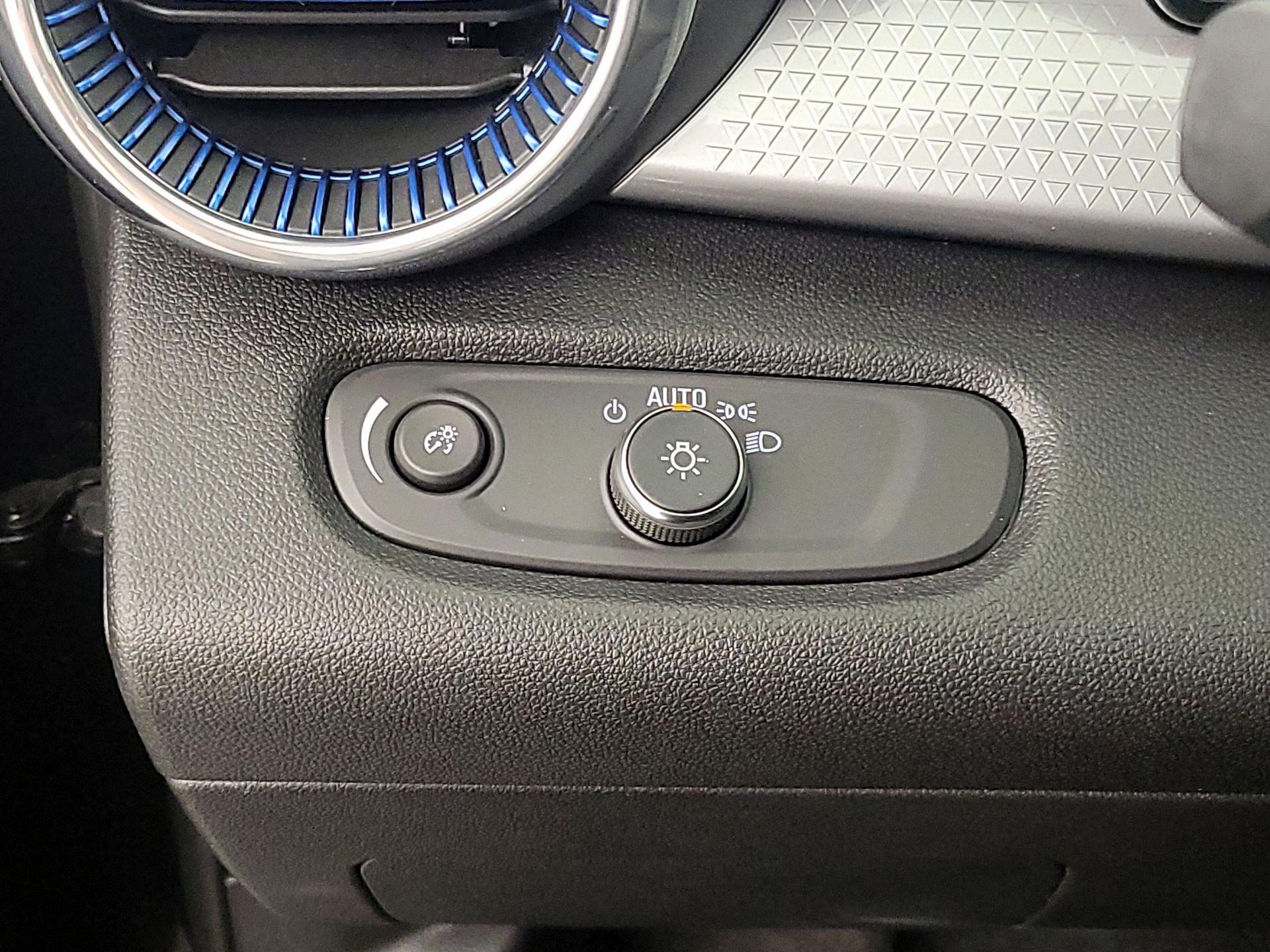 Thumbnail: 2025 Chevrolet Trax - 13